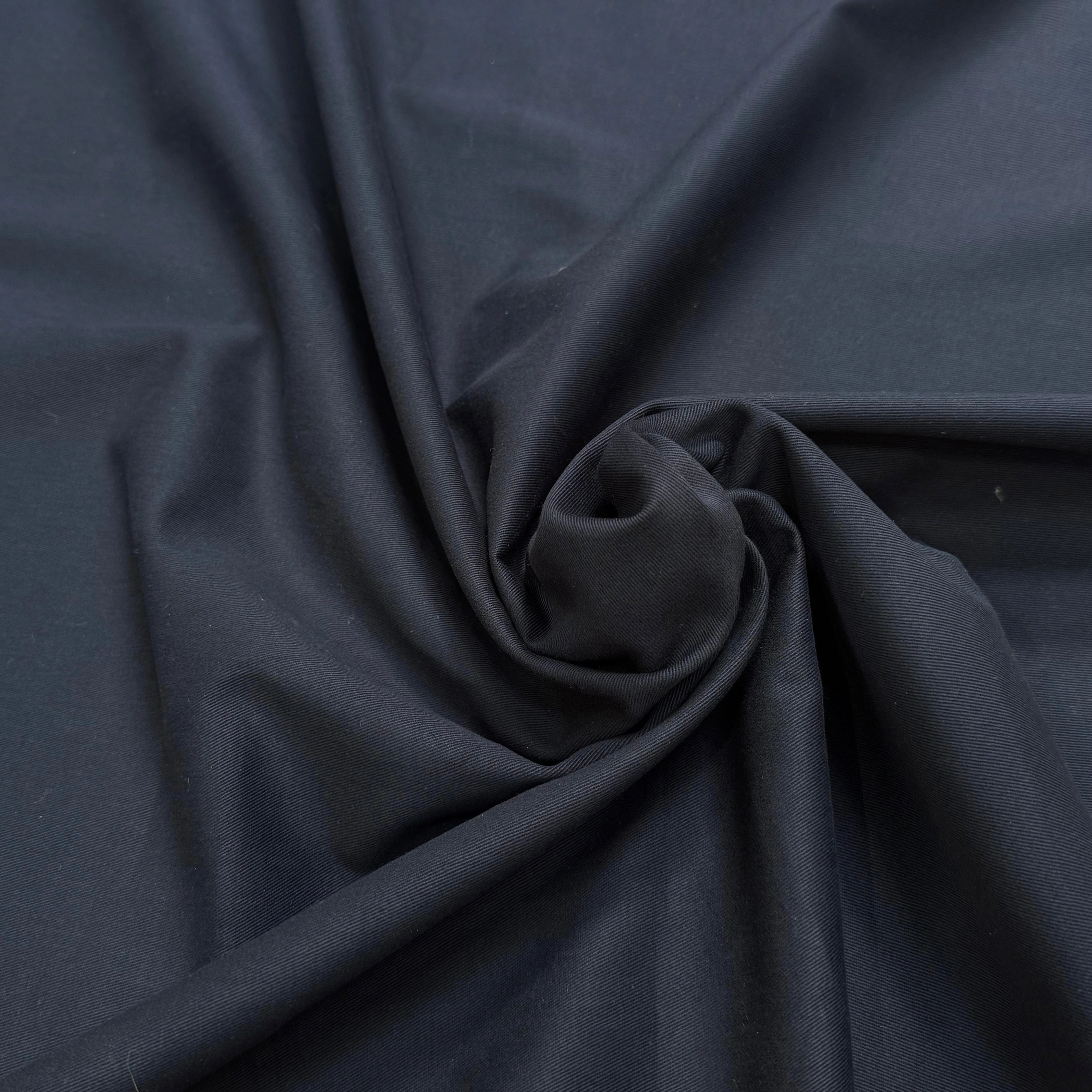 GABARDINE DE COTON FINEMENT SERGÉE GRATTÉ NAVY - My Little Coupon