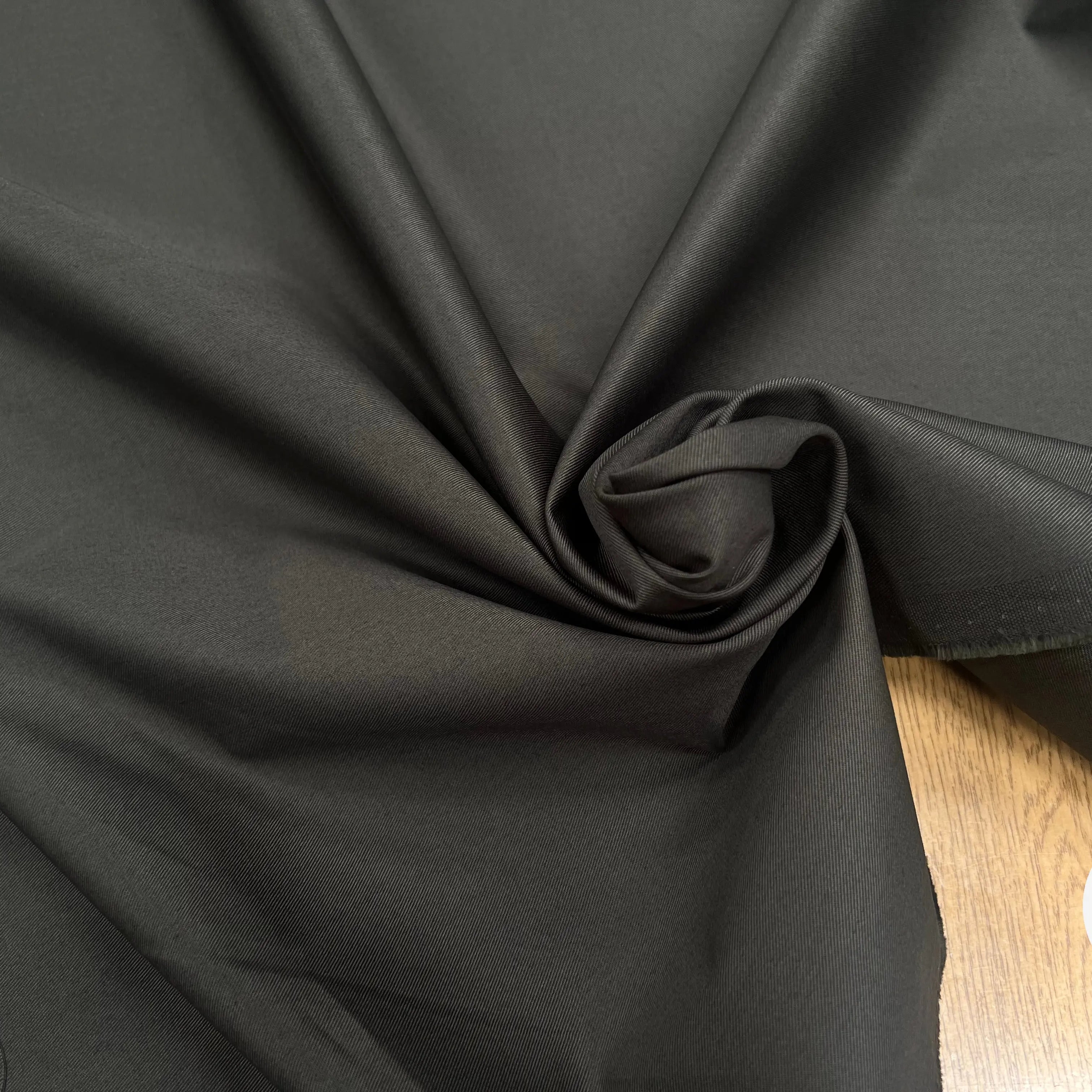 GABARDINE DE COTON FINEMENT SERGÉE KHAKI SUBLIME - My Little Coupon