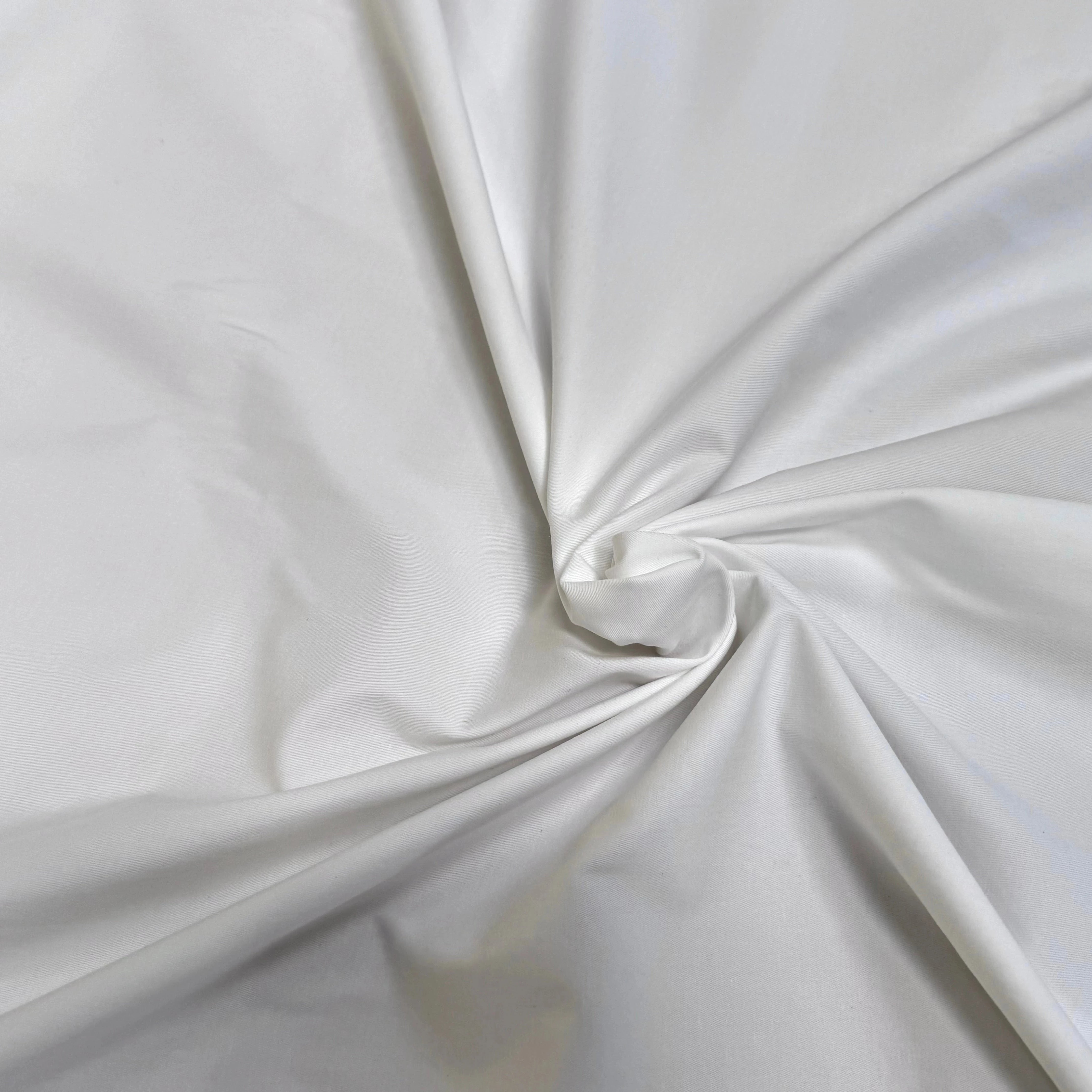 GABARDINE DE COTON FINEMENT SERGÉE STRETCH BLANC FINESSE - My Little Coupon