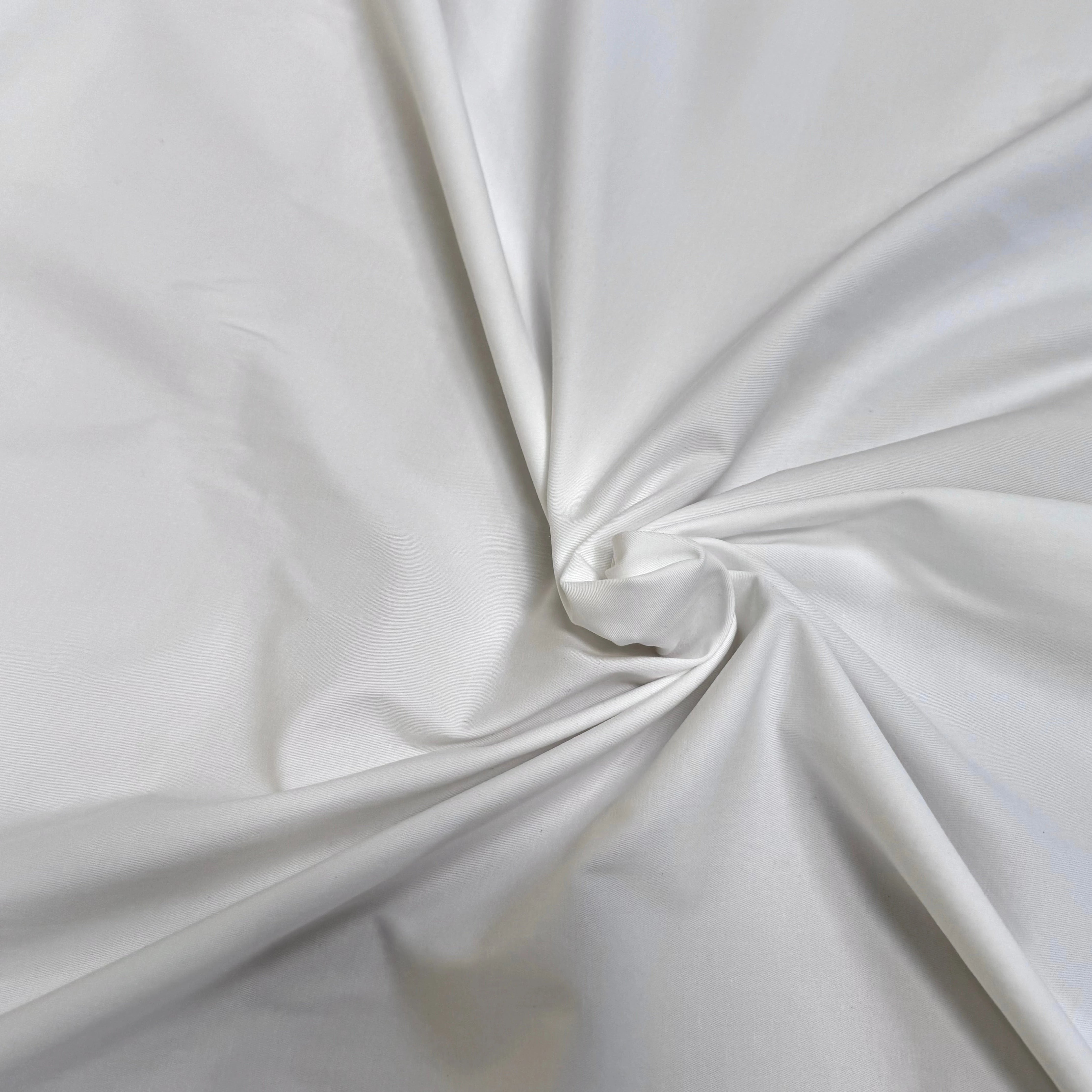 GABARDINE DE COTON FINEMENT SERGÉE STRETCH BLANC FINESSE - My Little Coupon