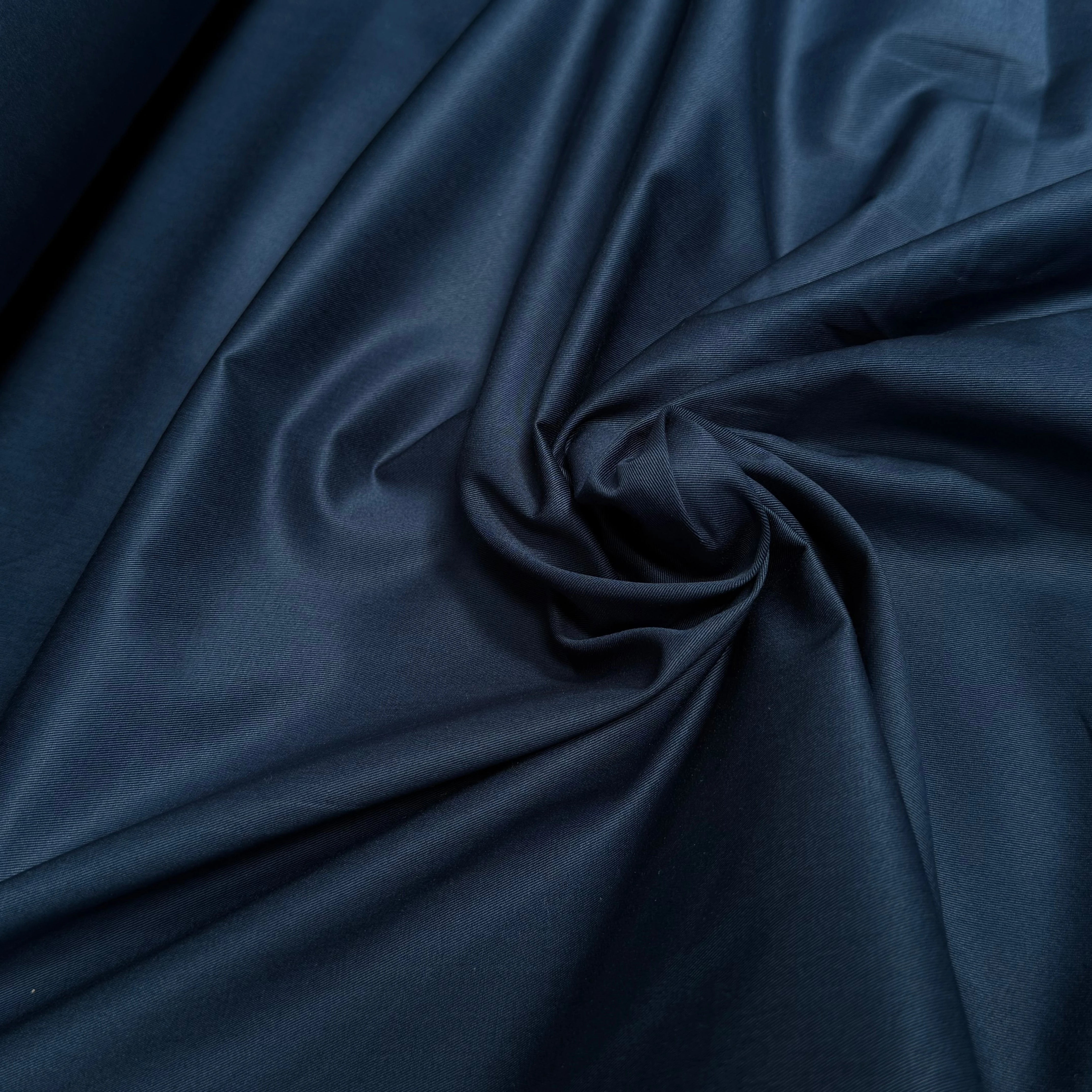GABARDINE DE COTON INDIGO LÉGÈREMENT STRIÉE QUALITÉ COUTURE - My Little Coupon