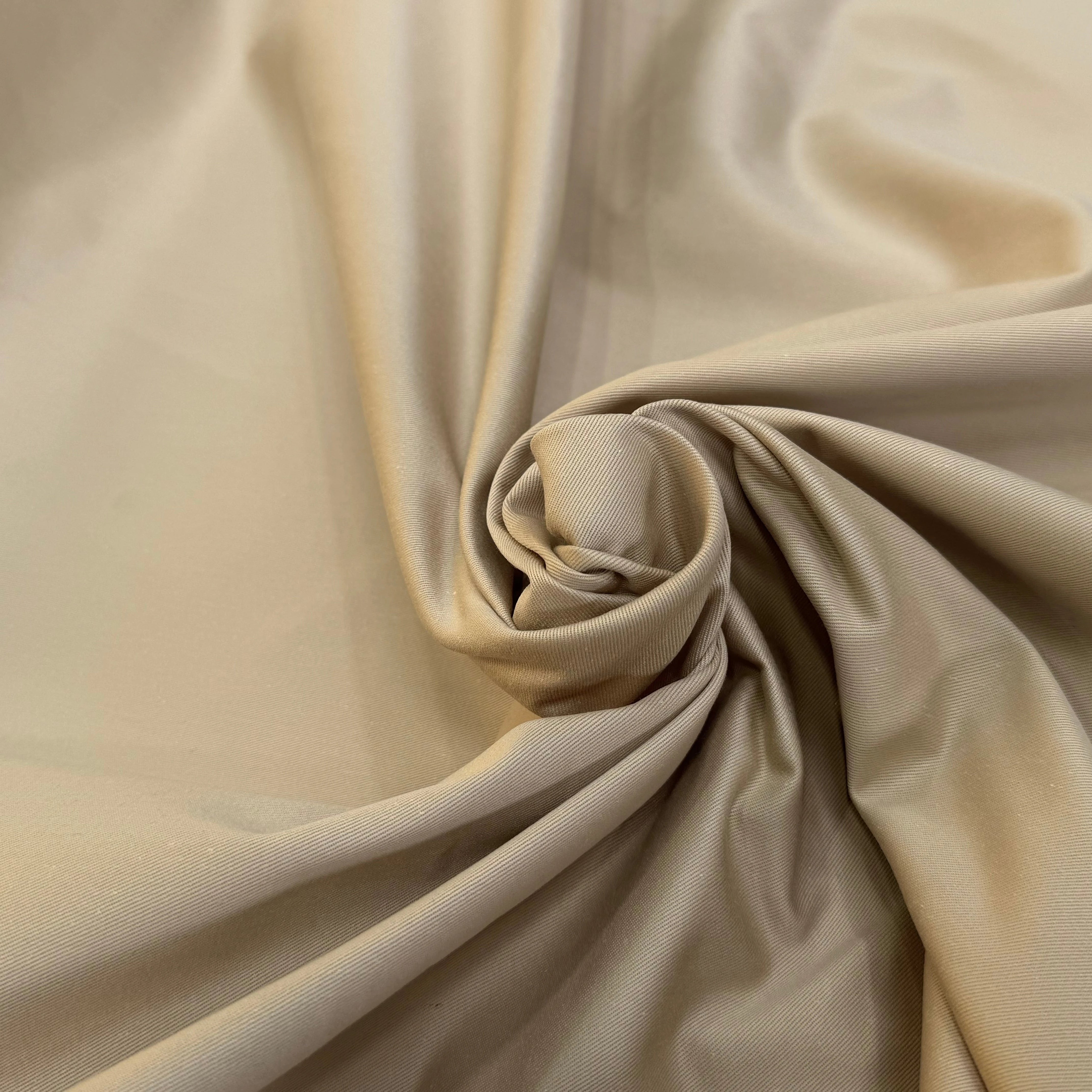 GABARDINE DE COTON LÉGÈREMENT SERGÉE TRÈS BELLE TENUE BEIGE FONCÉ - My Little Coupon
