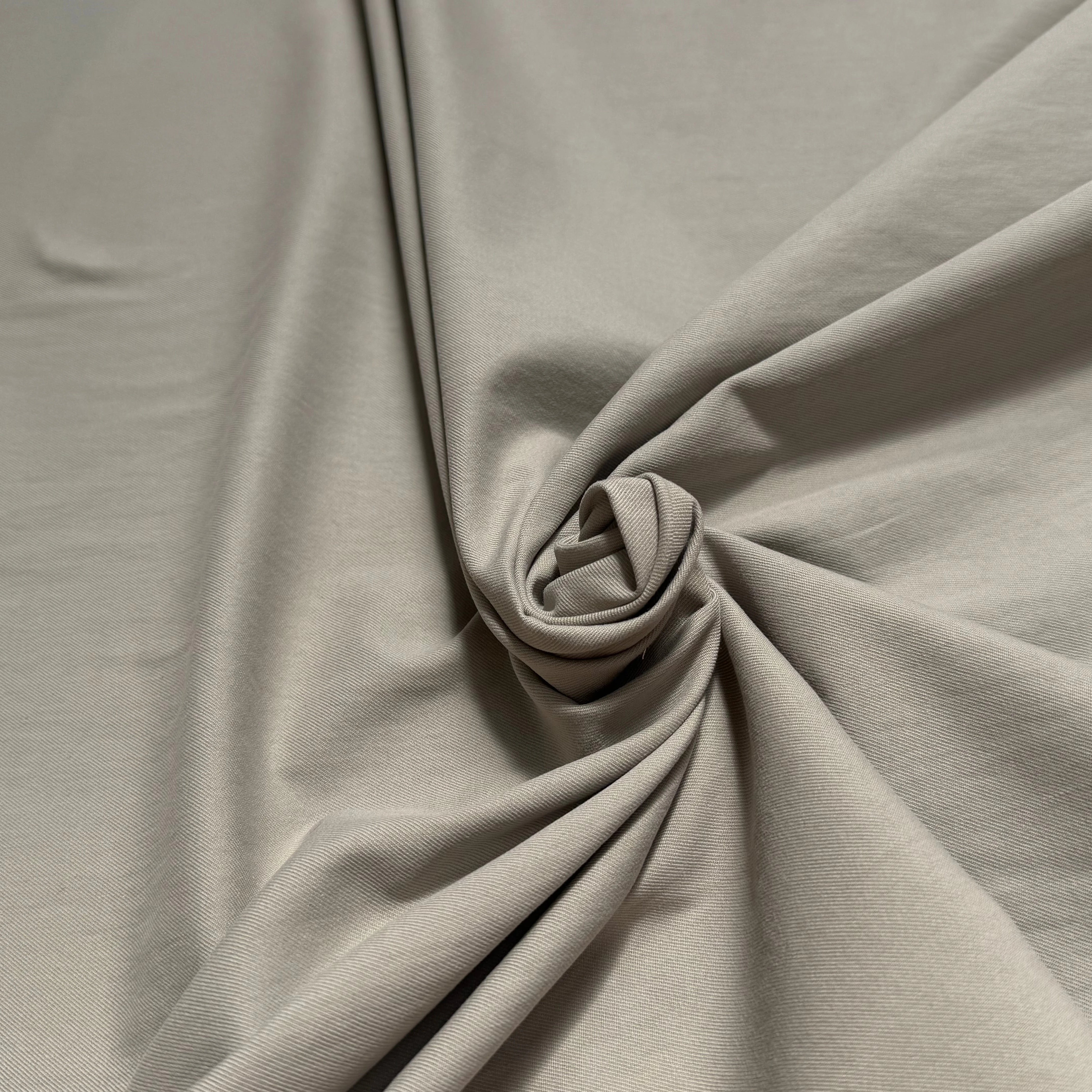 GABARDINE DE COTON LÉGÈREMENT STRIÉE BEIGE ULTRA BELLE - My Little Coupon