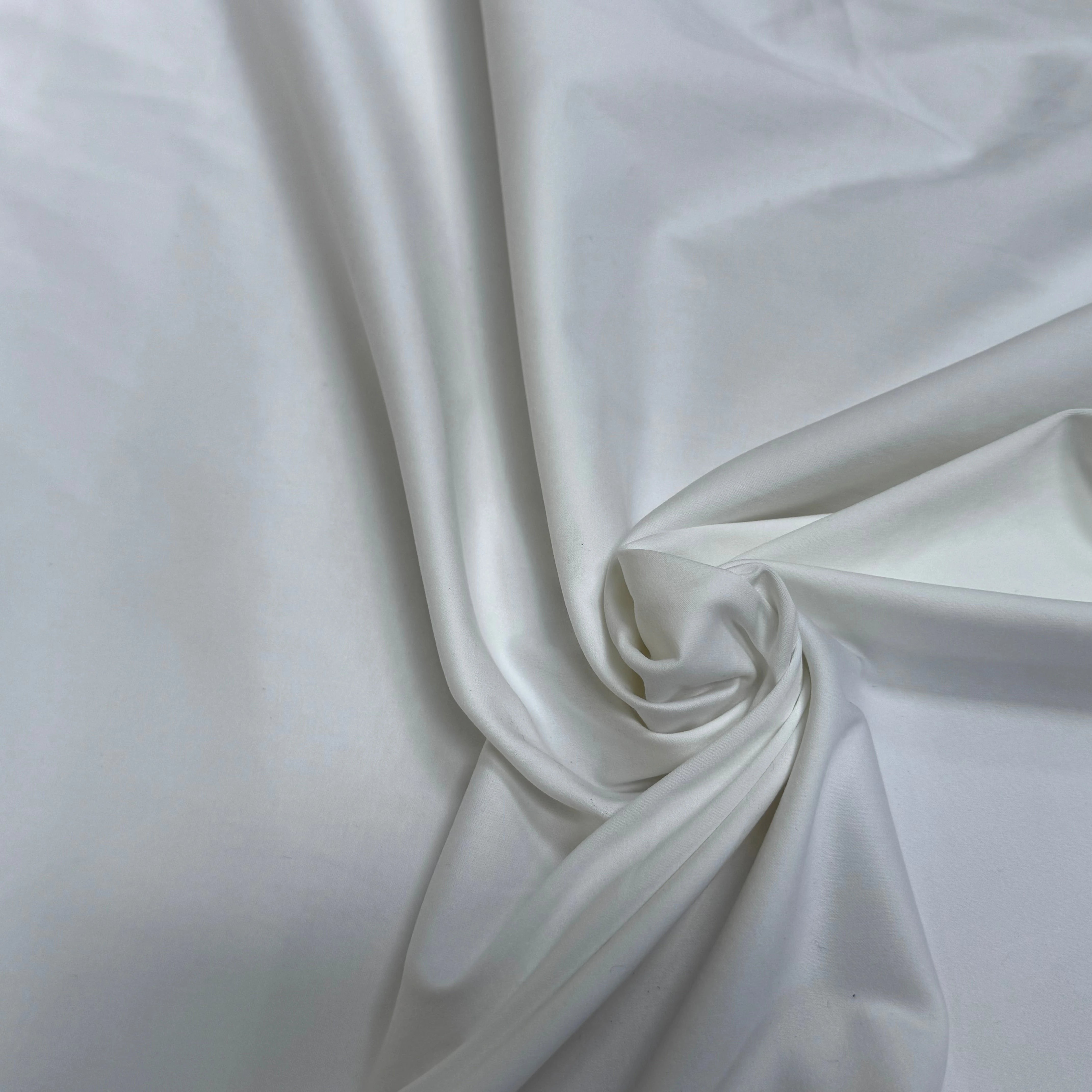 GABARDINE DE COTON LOURDE SATINÉE STRETCH FINITION IMPÉCABLE BLANC - My Little Coupon