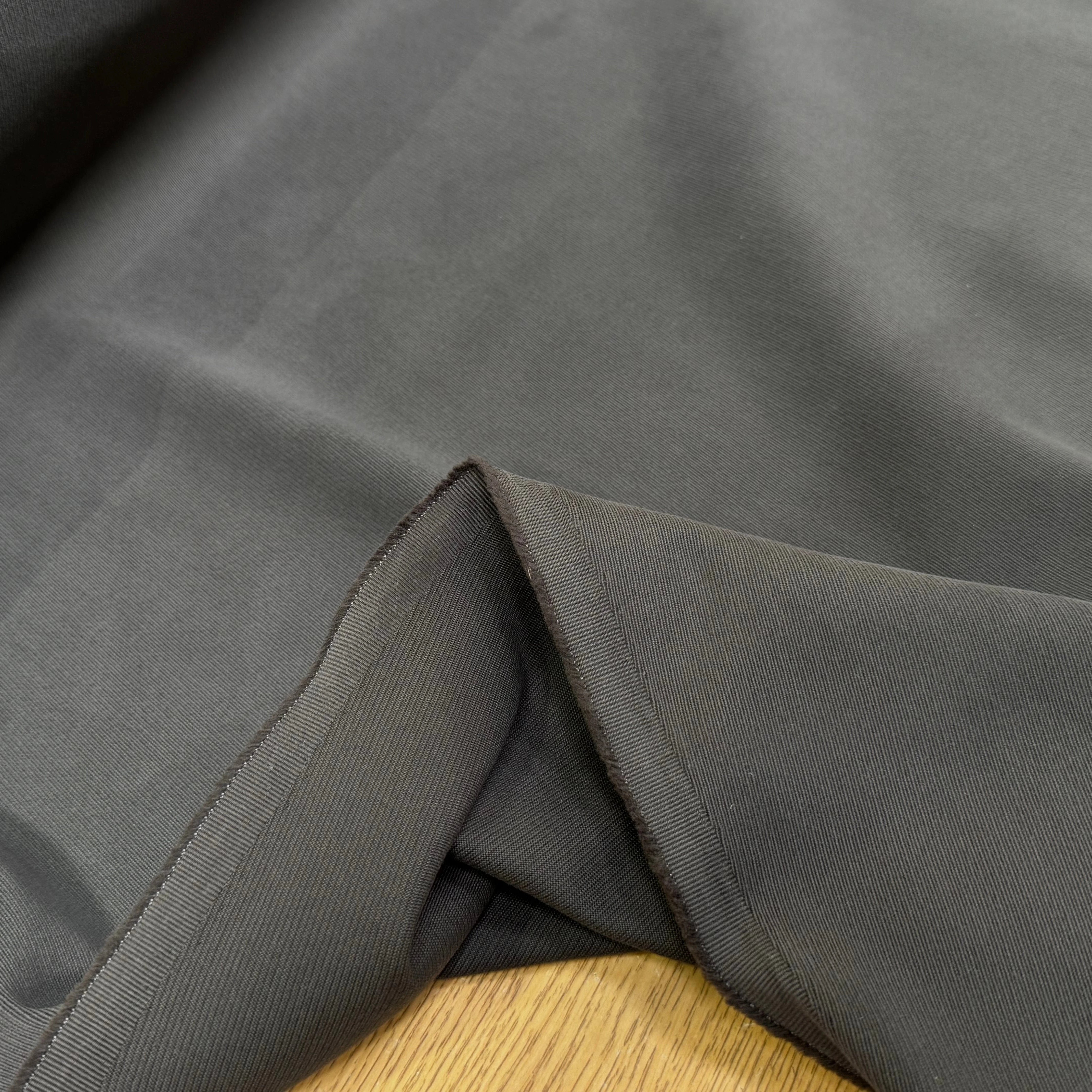 GABARDINE DE COTON LOURDE STRIÉE GRIS FONCÉ JAPAN - My Little Coupon