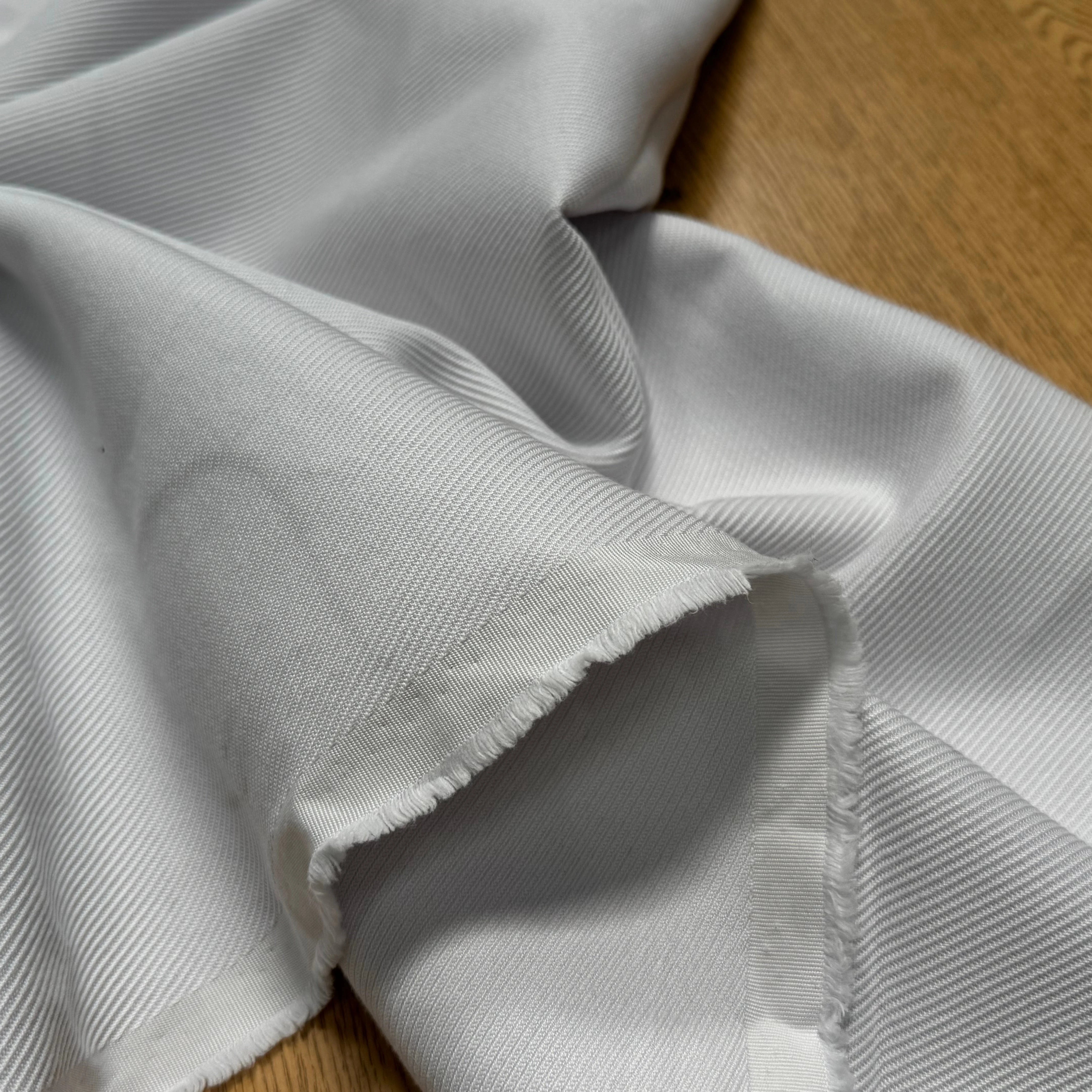 GABARDINE DE COTON LOURDE STRIÉE SUPERBE TENUE MIST - My Little Coupon