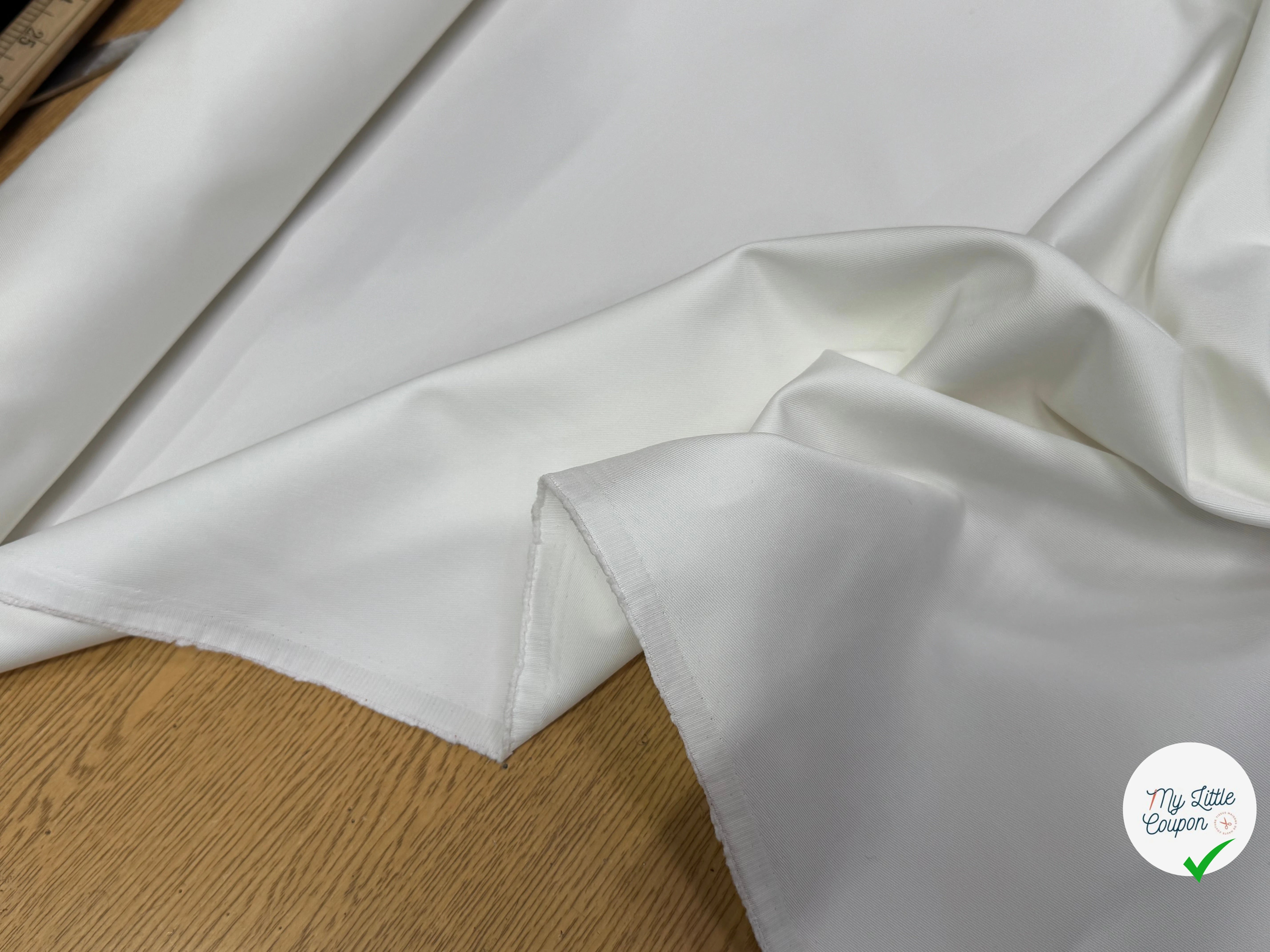 GABARDINE DE COTON SERGÉE TOUCHER TRÈS AGRÉABLE STRETCH BLANC 80% COTON - My Little Coupon