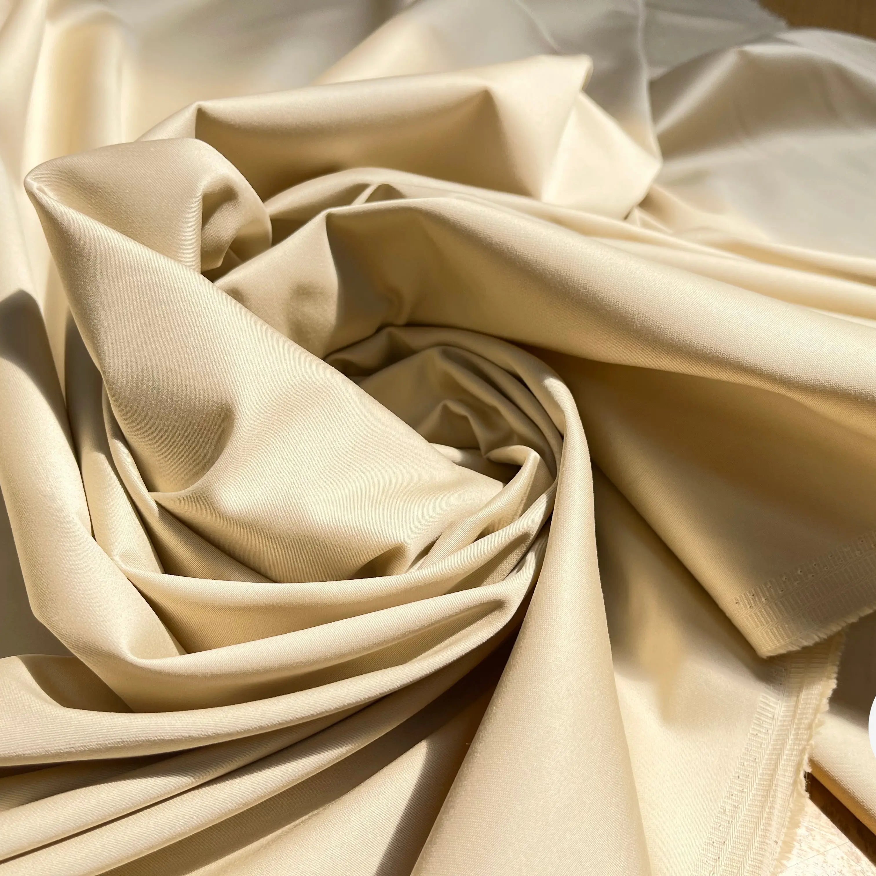 GABARDINE DE COTON STRETCH UNI BEIGE CLAIR ENVERS LISSE - My Little Coupon