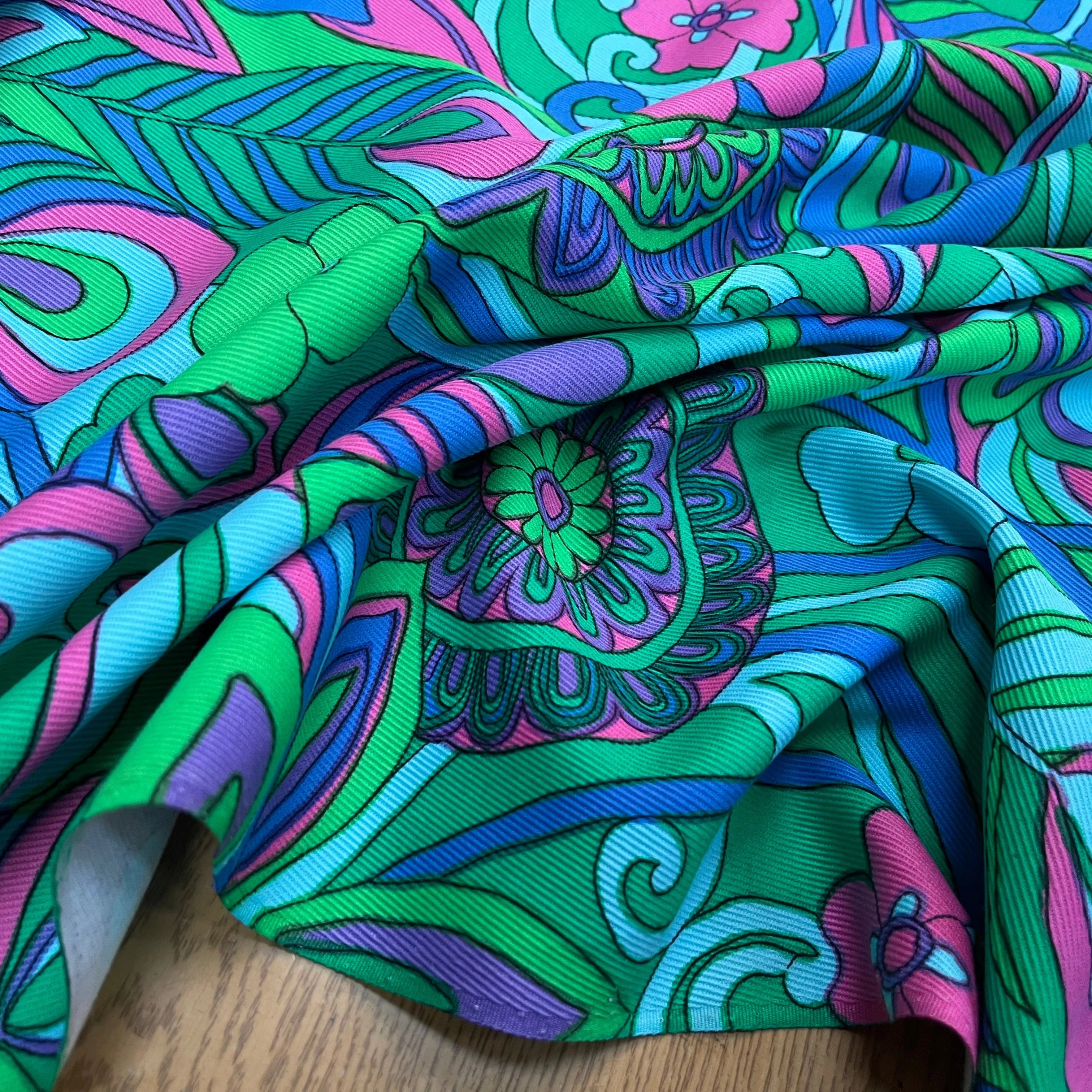 GABARDINE DE COTON STRIÉE MOTIF GROSSES FLEURS VERT BLEU ROSE 90CM - My Little Coupon