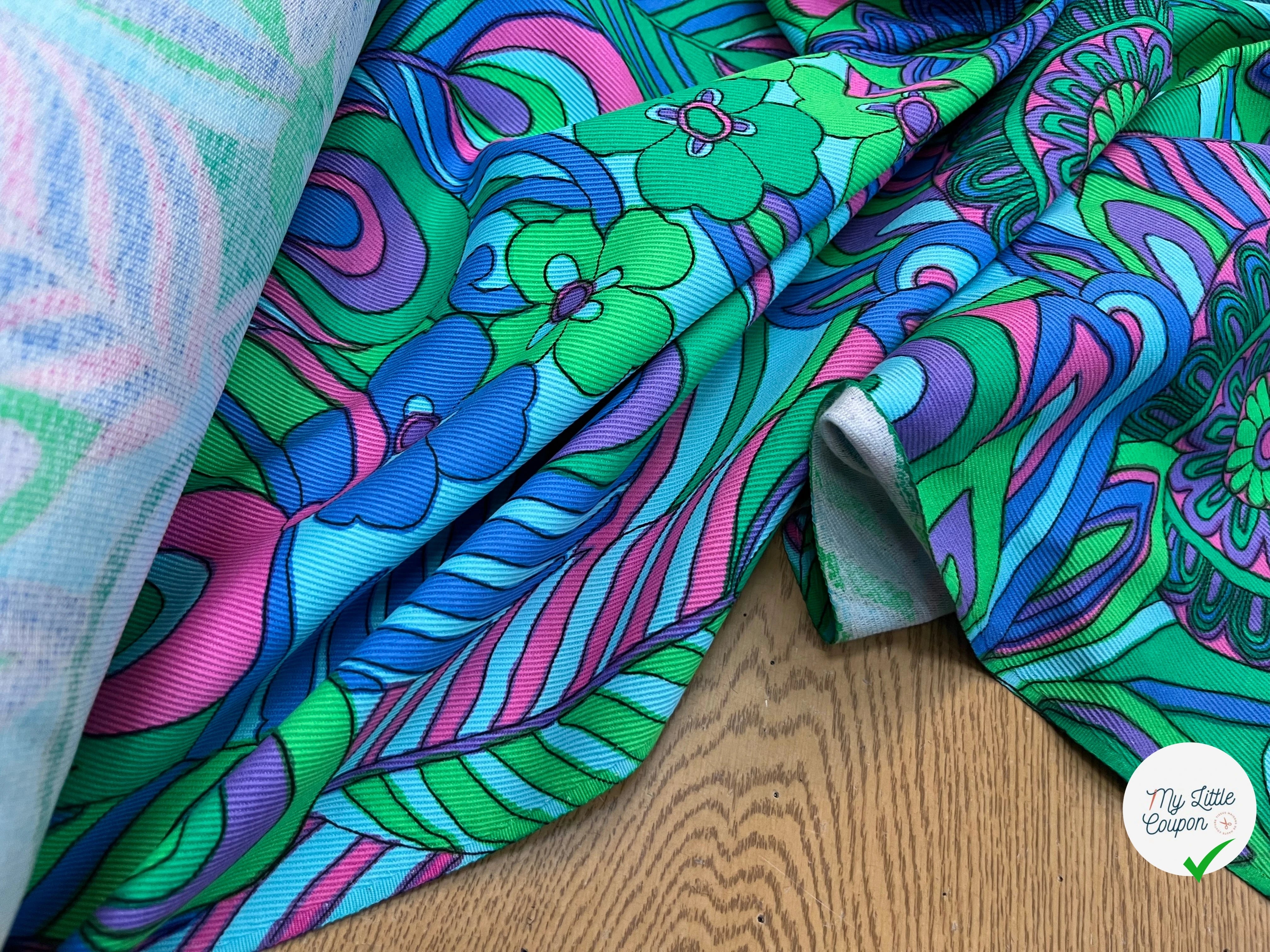 GABARDINE DE COTON STRIÉE MOTIF GROSSES FLEURS VERT BLEU ROSE 90CM - My Little Coupon