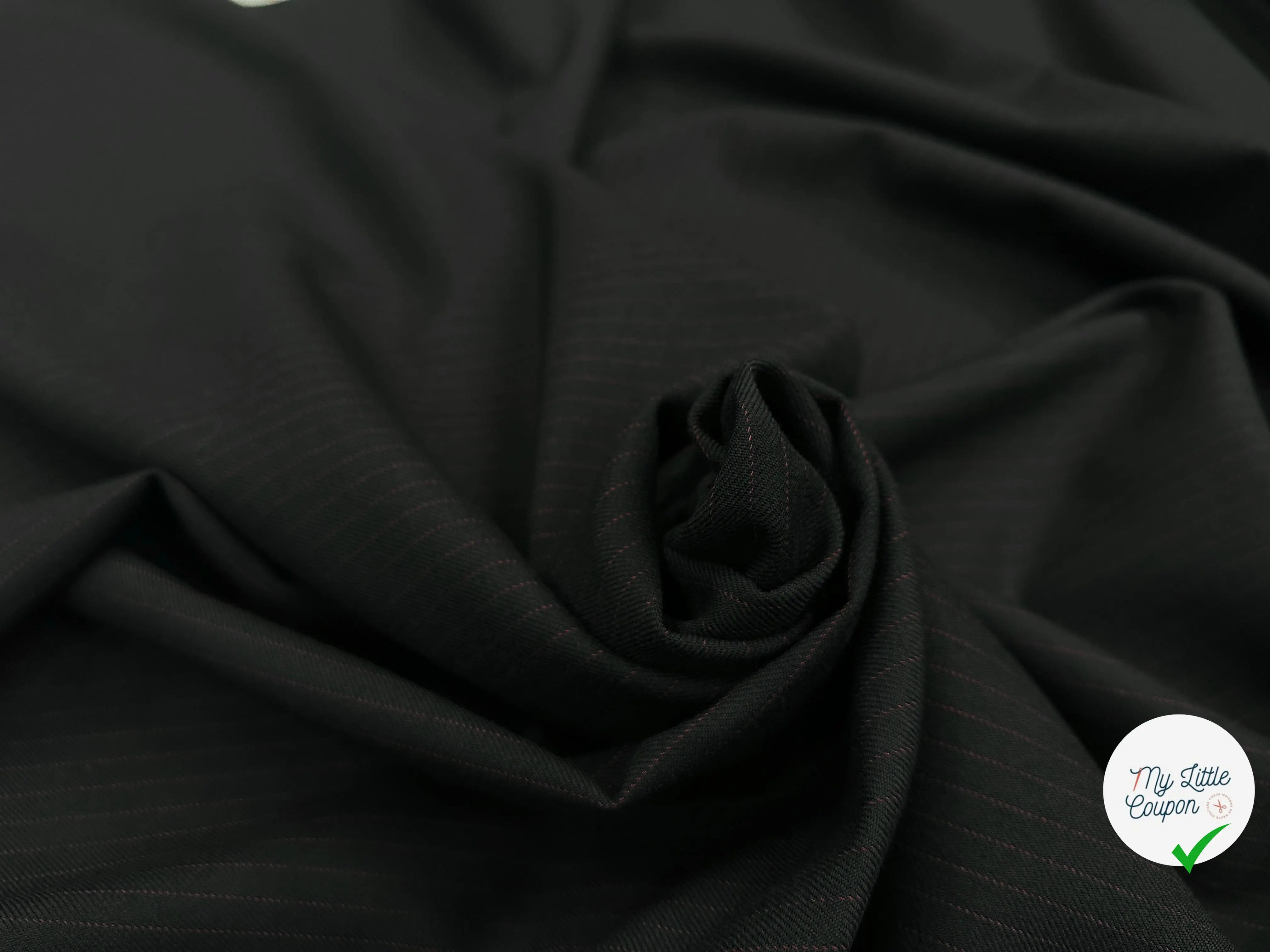 GABARDINE DE LAINE NOIRE PINSTRIPES ROUGE MLC INTERN