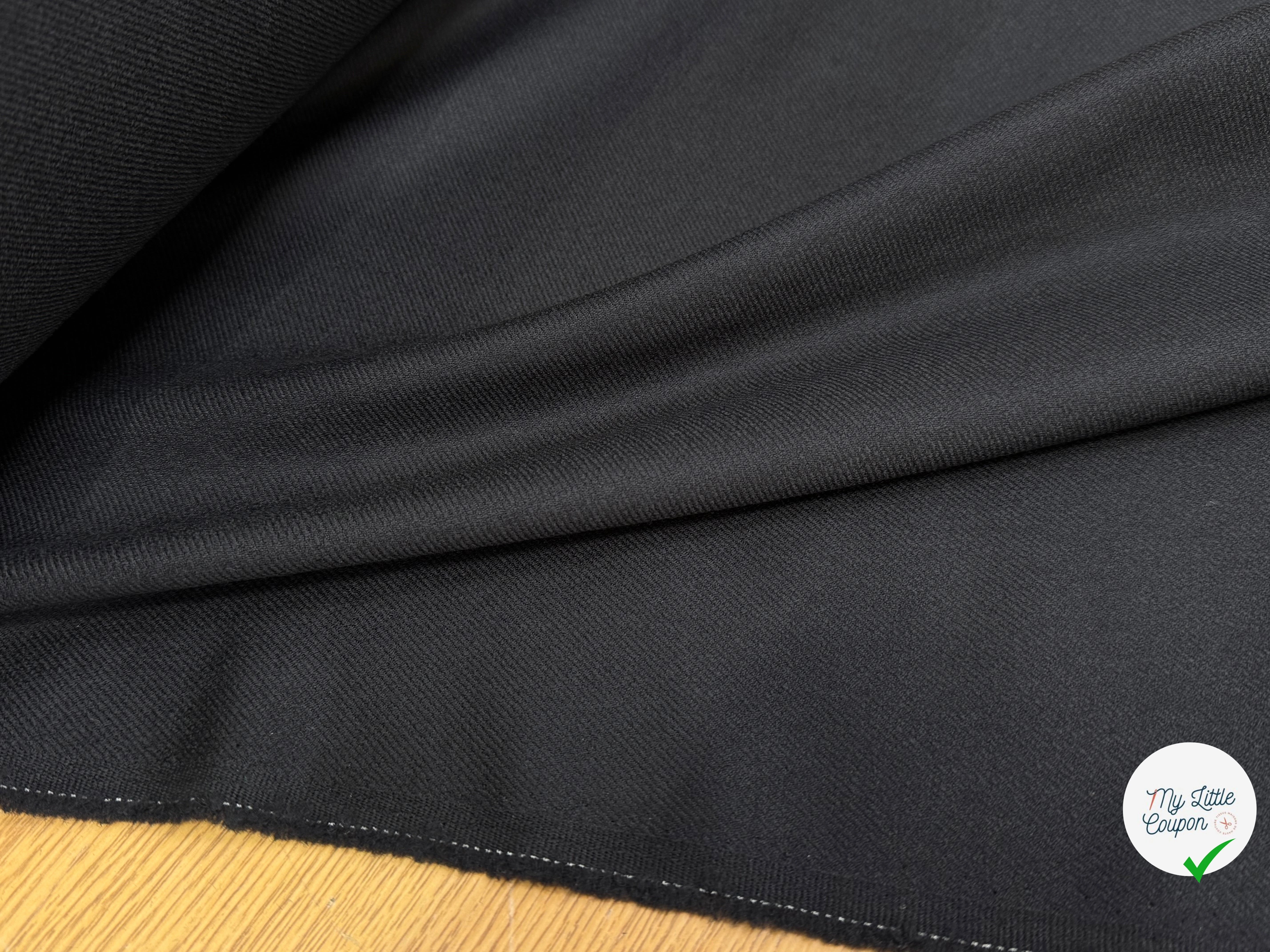 GABARDINE DE LAINE STRETCH ÉFFET LÉGÈREMENT SATINÉ NOIR - My Little Coupon