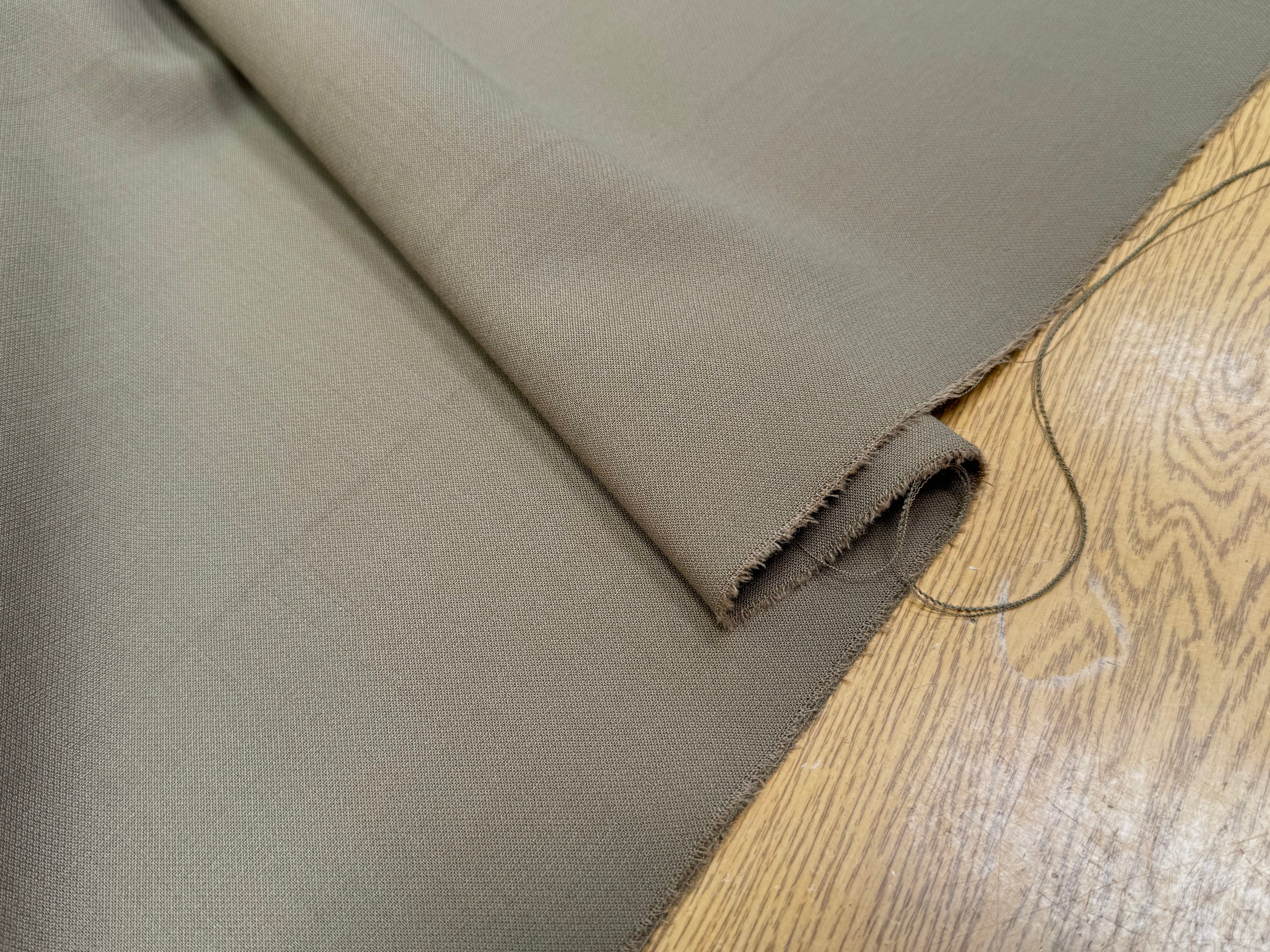 GABARDINE DE LAINE STRETCH TAUPE KAKI 80% LAINE TRÈS BELLE TENUE - My Little Coupon