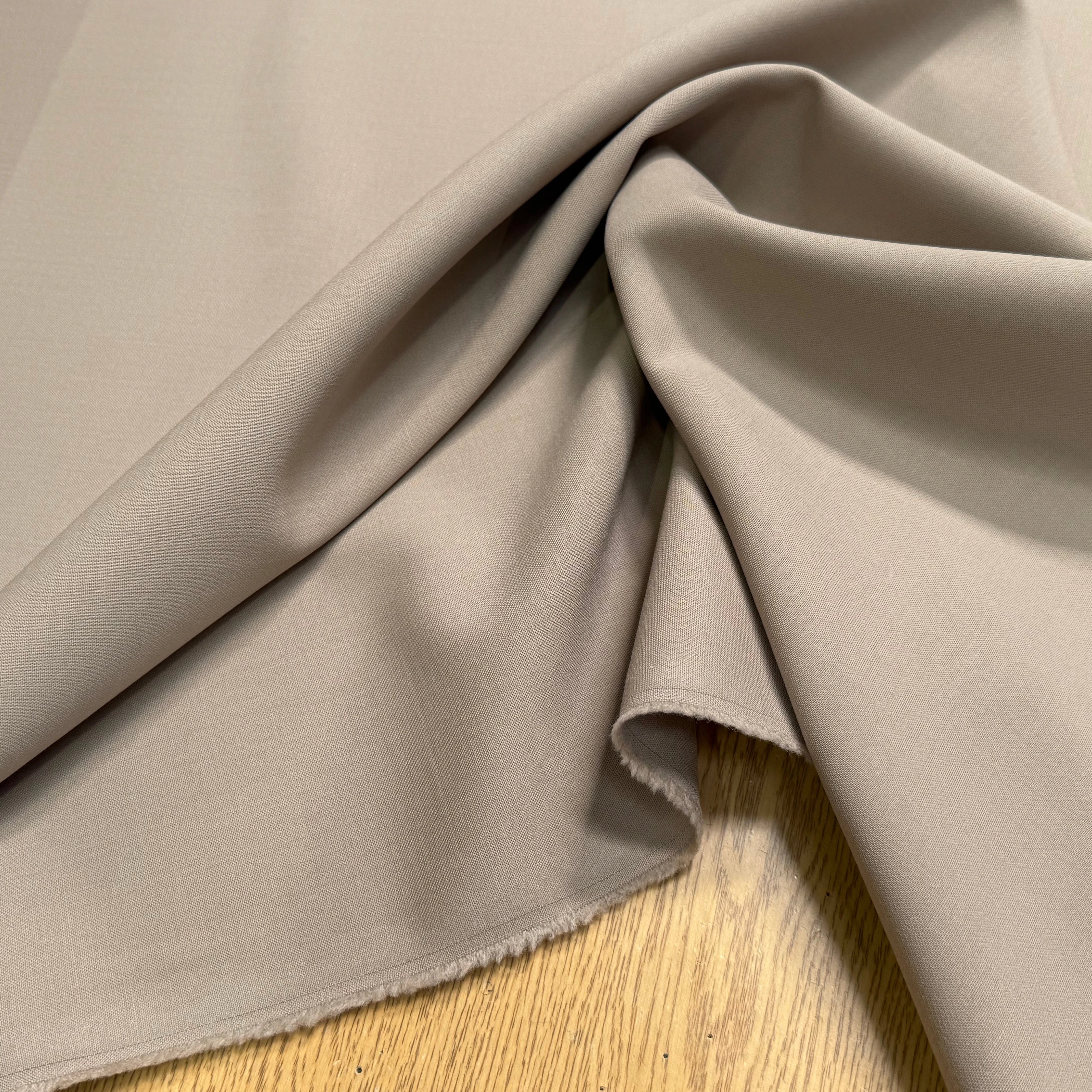 GABARDINE DE LAINE STRETCH TRÈS BELLE TENUE BEIGE TAUPE - My Little Coupon