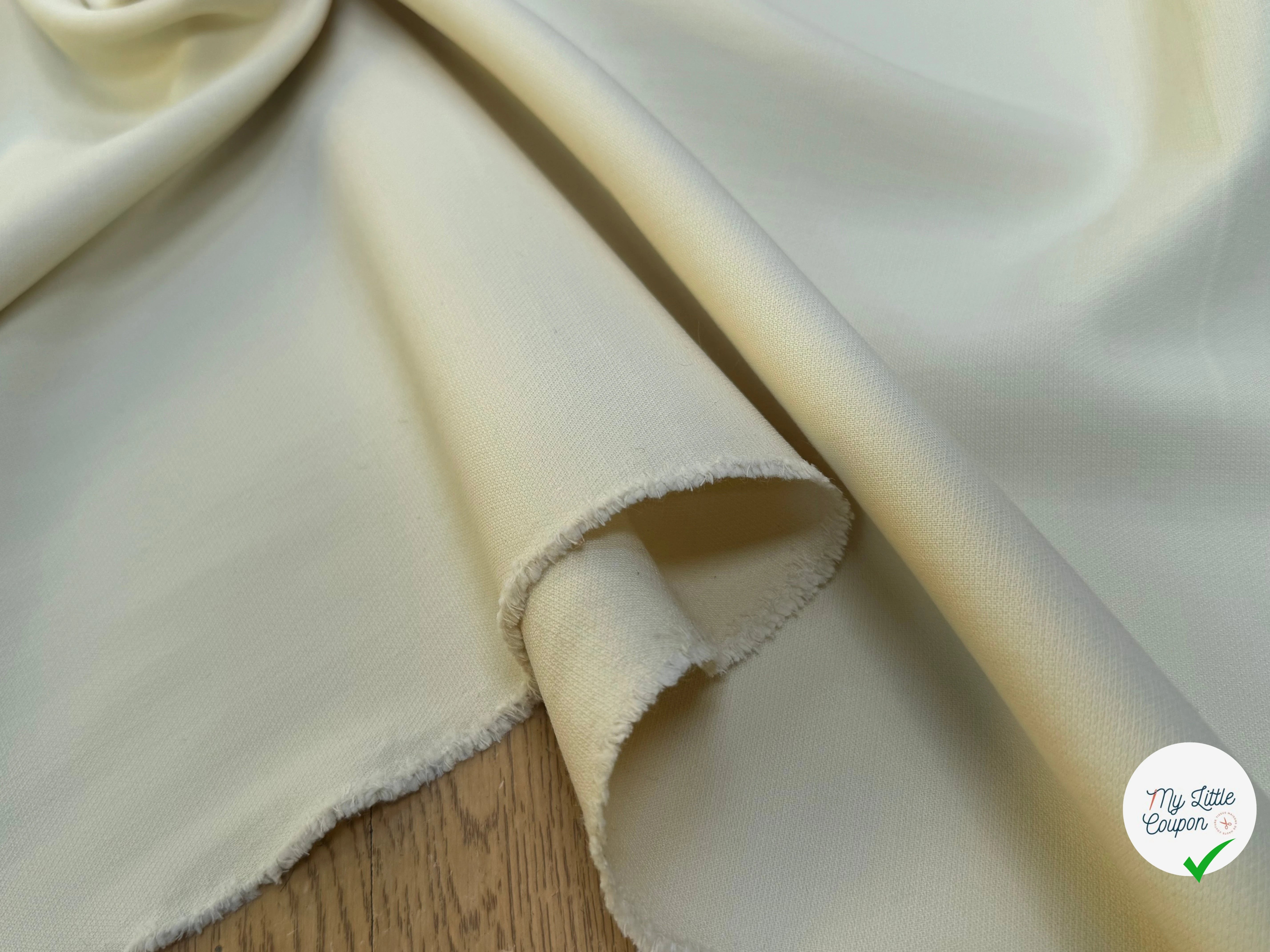 GABARDINE DE LAINE STRETCH VANILLE 80% LAINE TRÈS BELLE TENUE - My Little Coupon