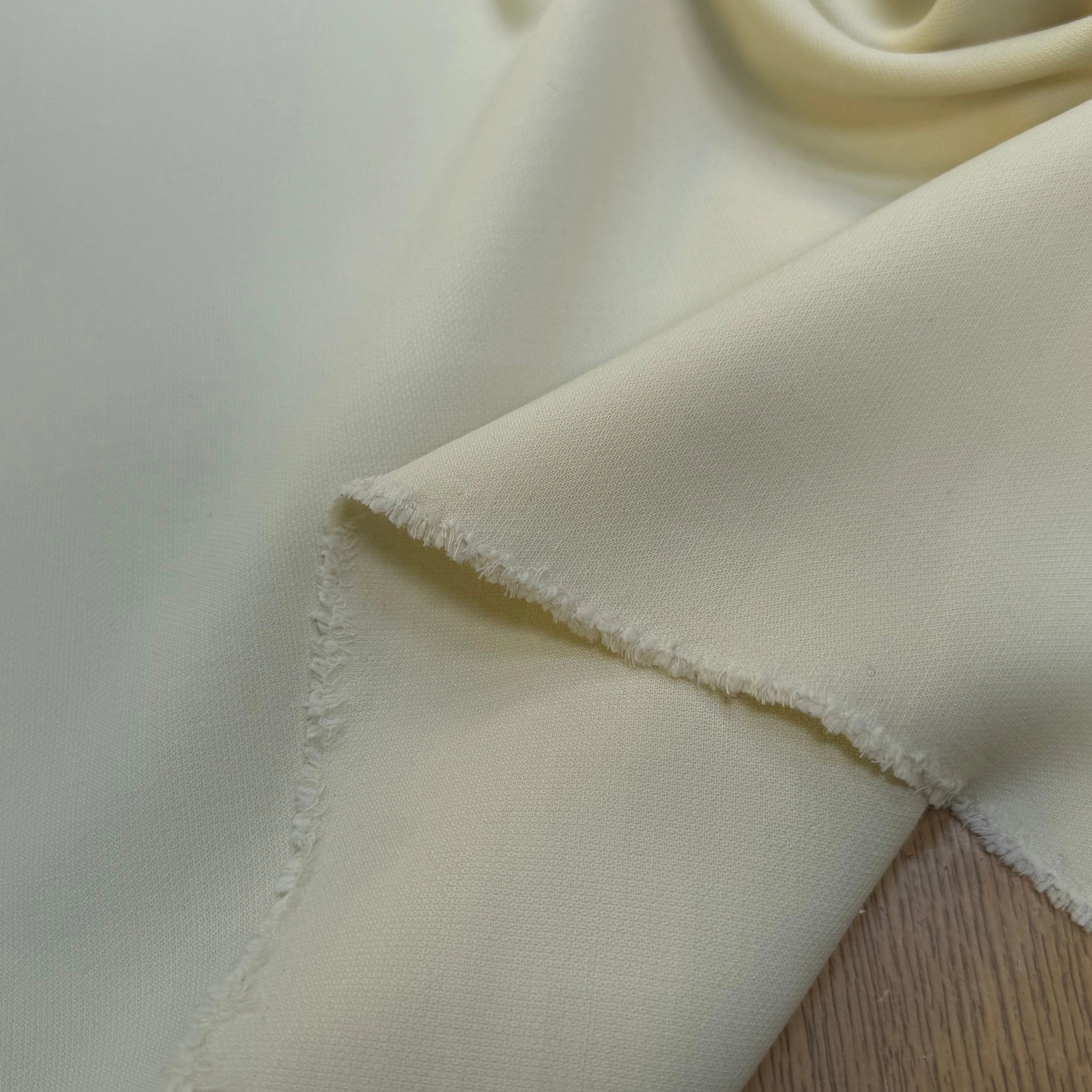 GABARDINE DE LAINE STRETCH VANILLE 80% LAINE TRÈS BELLE TENUE - My Little Coupon