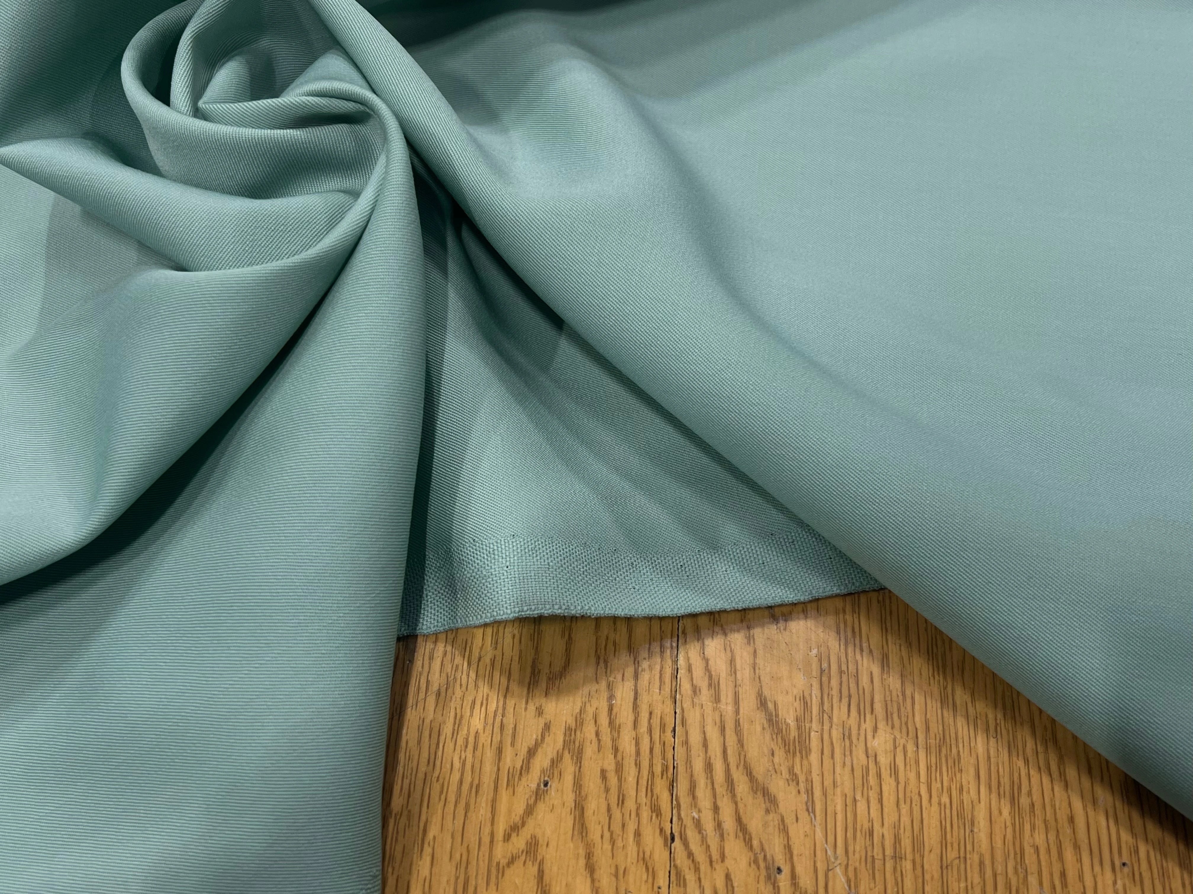 GABARDINE DE LAINE VERT D'EAU BELLE TENUE 50% LAINE - My Little Coupon