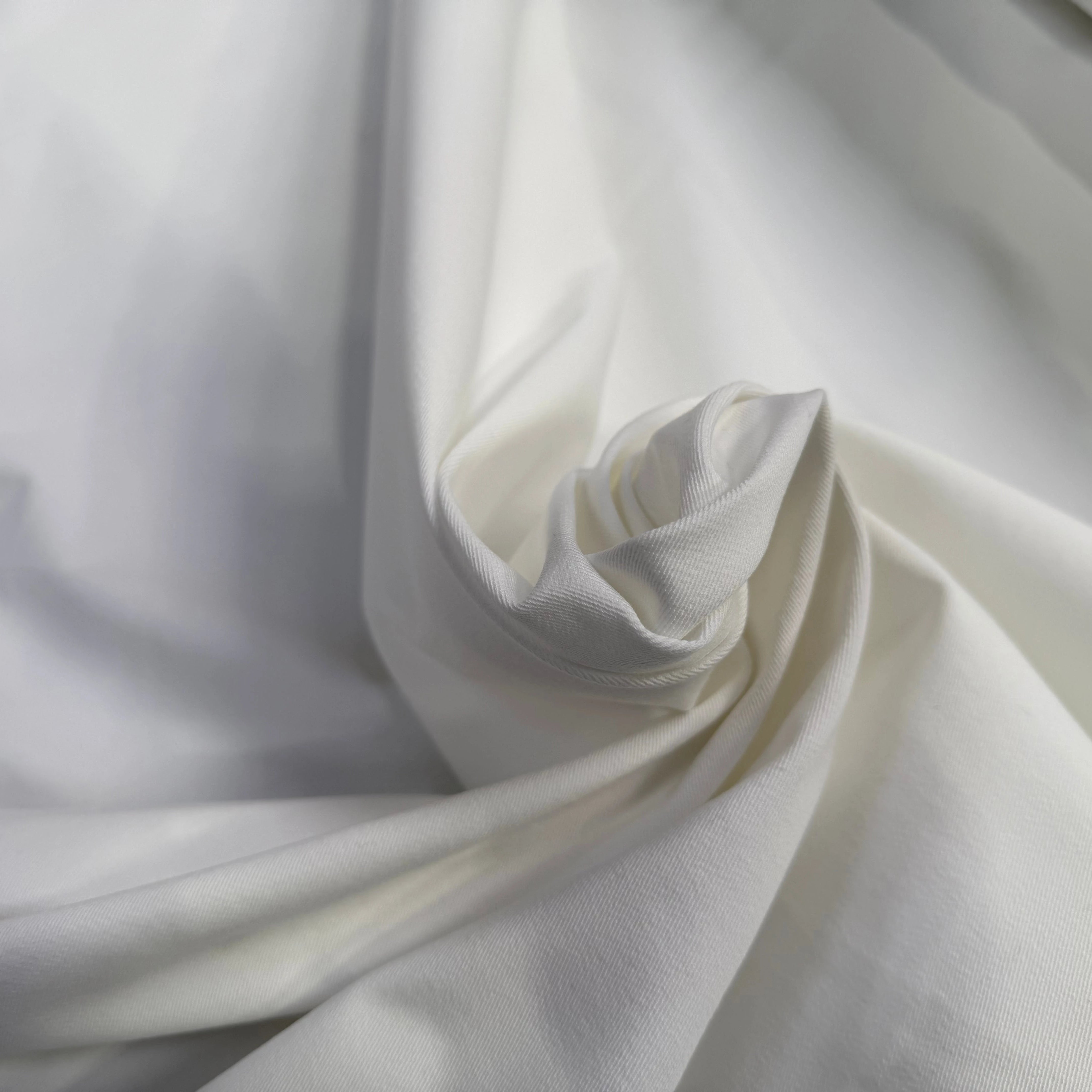 GABARDINE DENIM FINEMENT SERGÉE BLANCHE STRETCH BLANC OPTIQUE - My Little Coupon