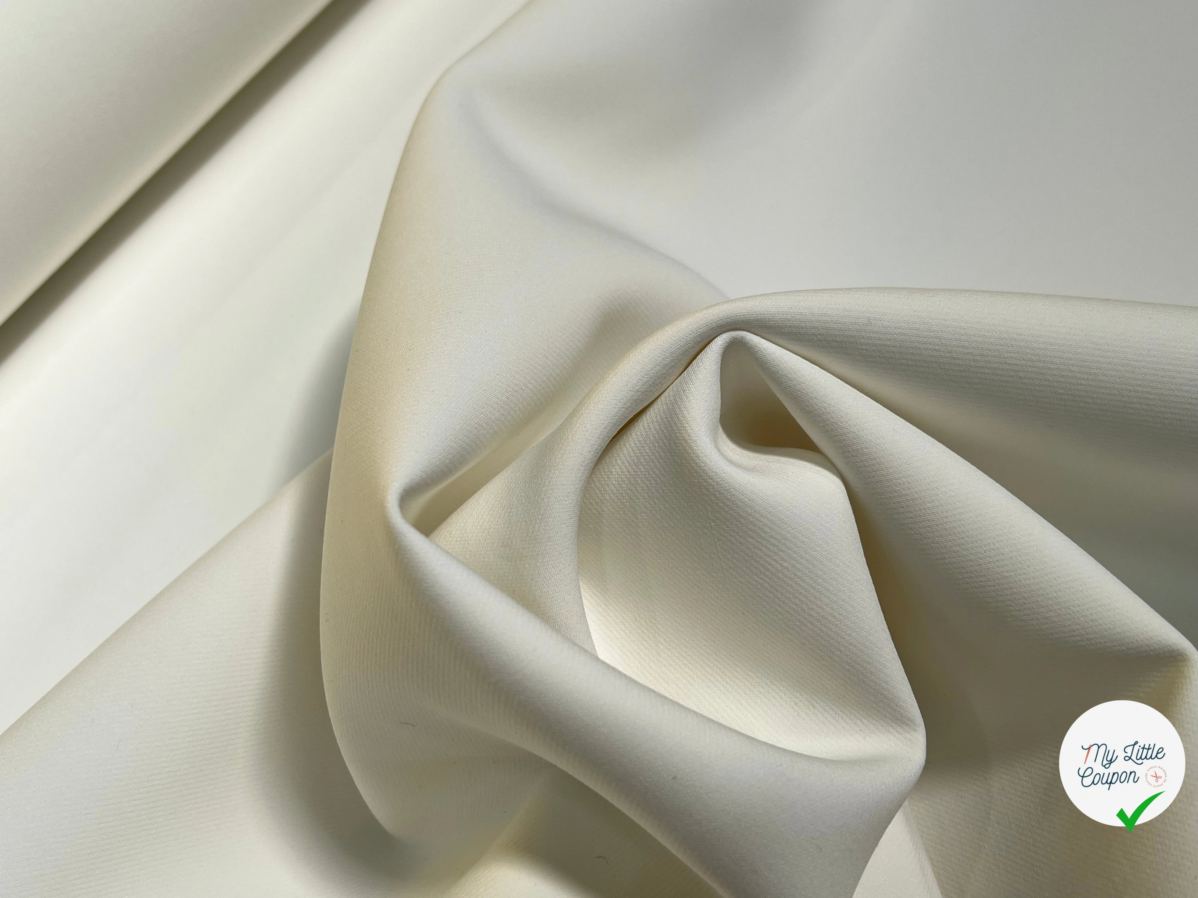 GABARDINE DOUBLE ETOFFE BLANC CASSÉ LÉGÈREMENT STRETCH BELLE TENUE - My Little Coupon