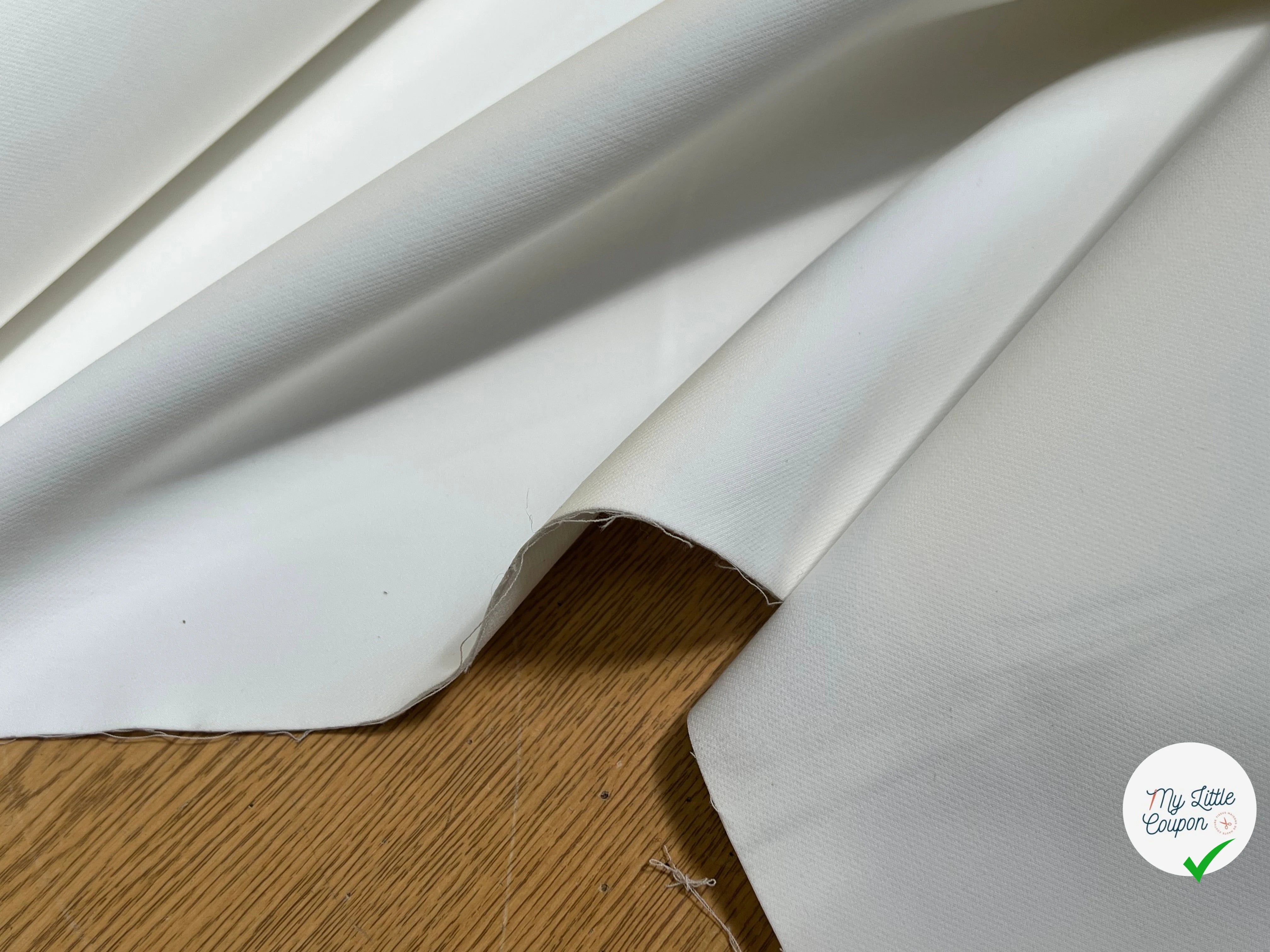GABARDINE DOUBLE ETOFFE BLANC CASSÉ LÉGÈREMENT STRETCH BELLE TENUE - My Little Coupon