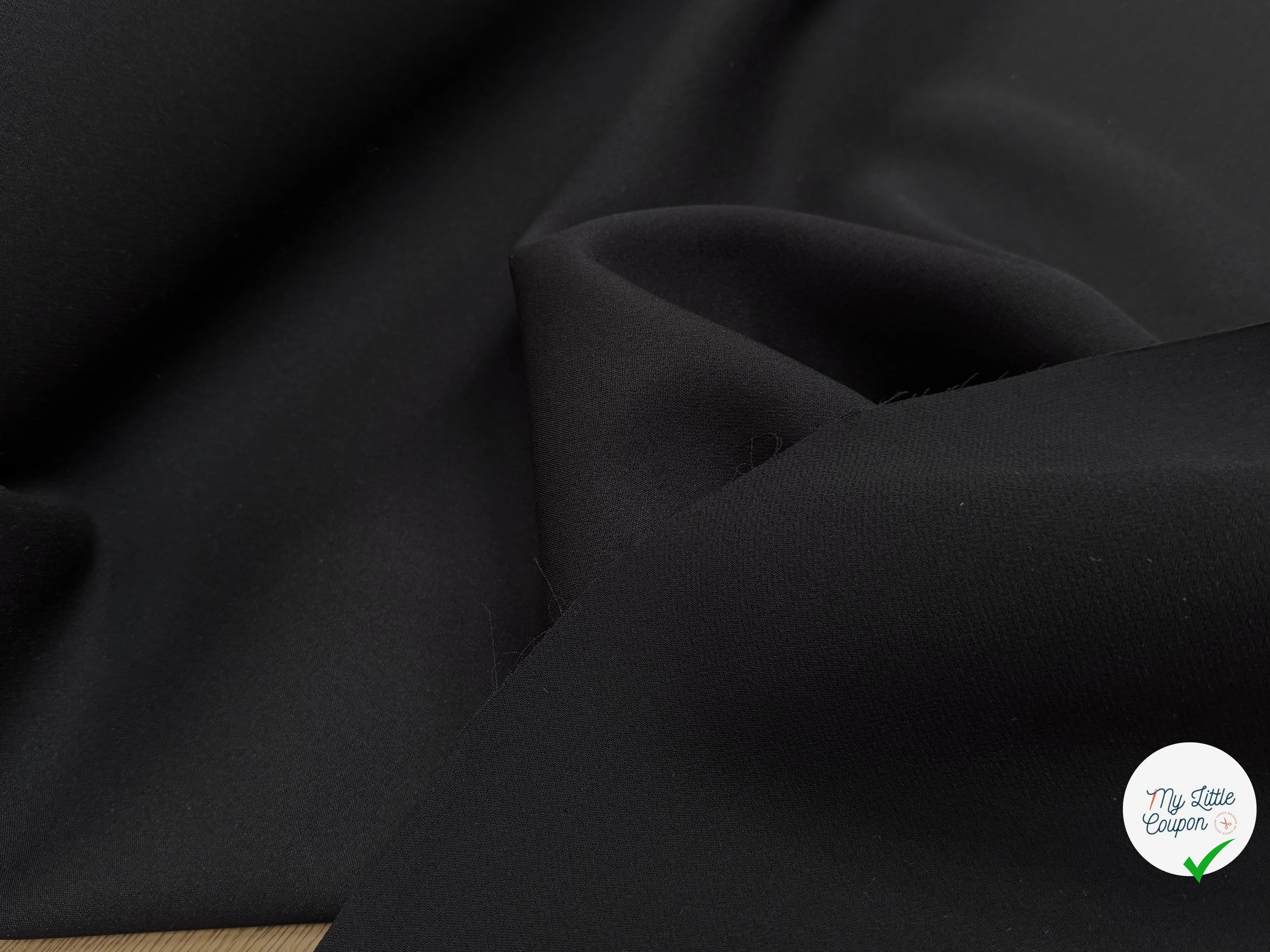 GABARDINE DOUBLE ÉTOFFE TRÈS LÉGÈREMENT SATINÉE NOIR STRETCH - My Little Coupon