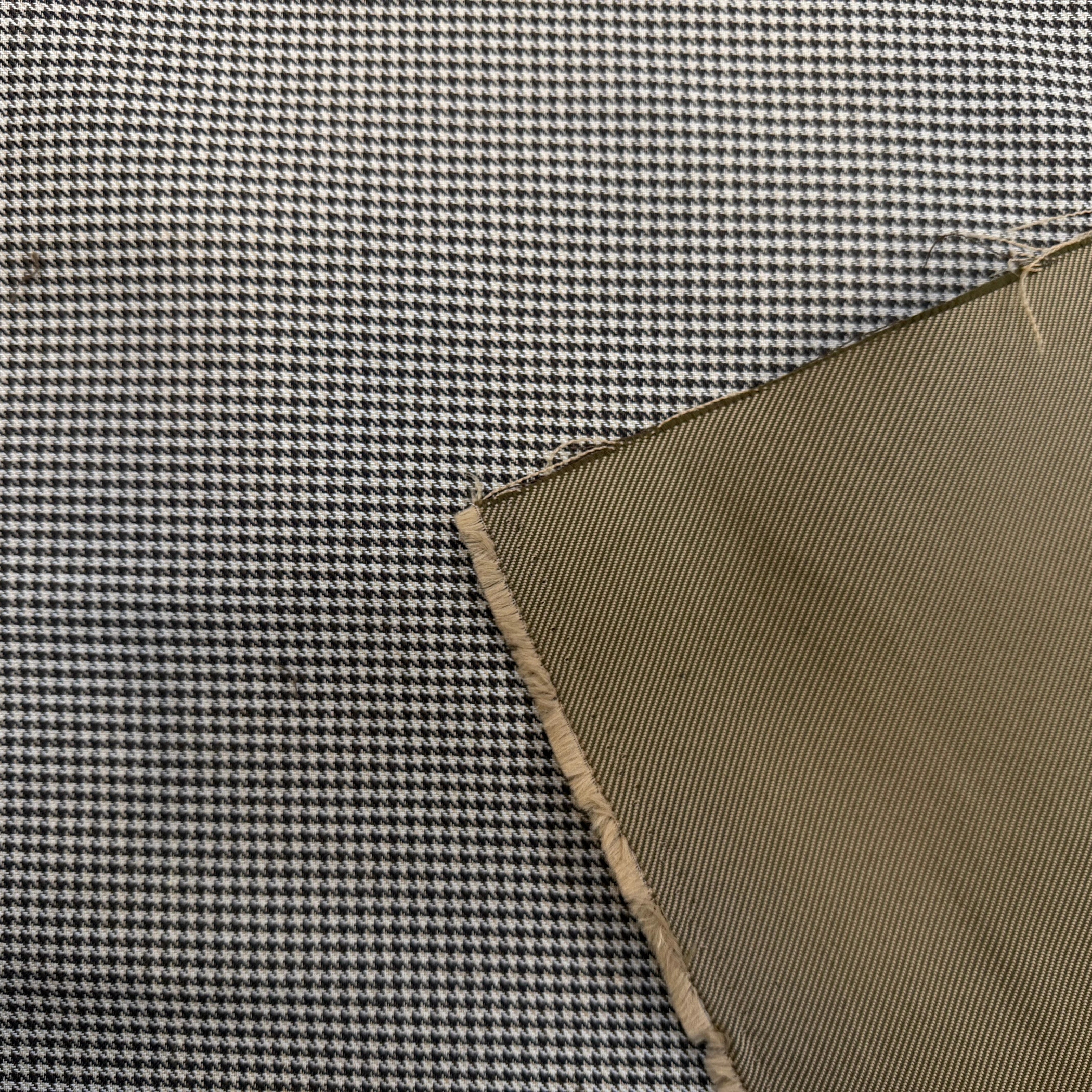 GABARDINE DOUBLE FACE MOTIF PIED DE POULE FACE SERGÉE - My Little Coupon