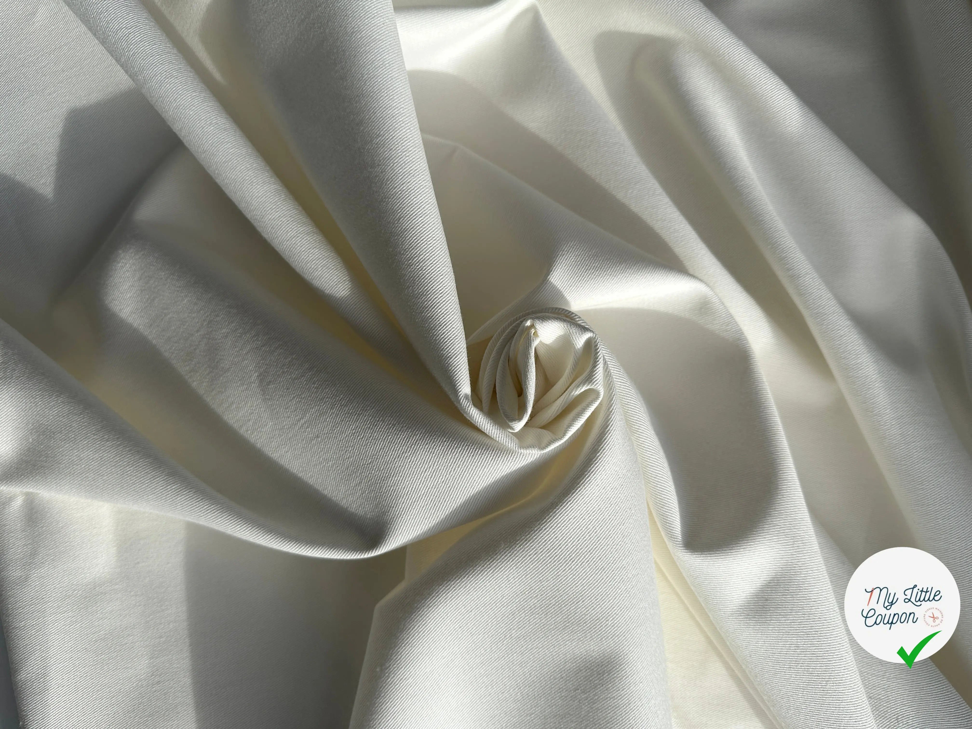GABARDINE FINE DE COTON BLANC CASSÉ MLC INTERN