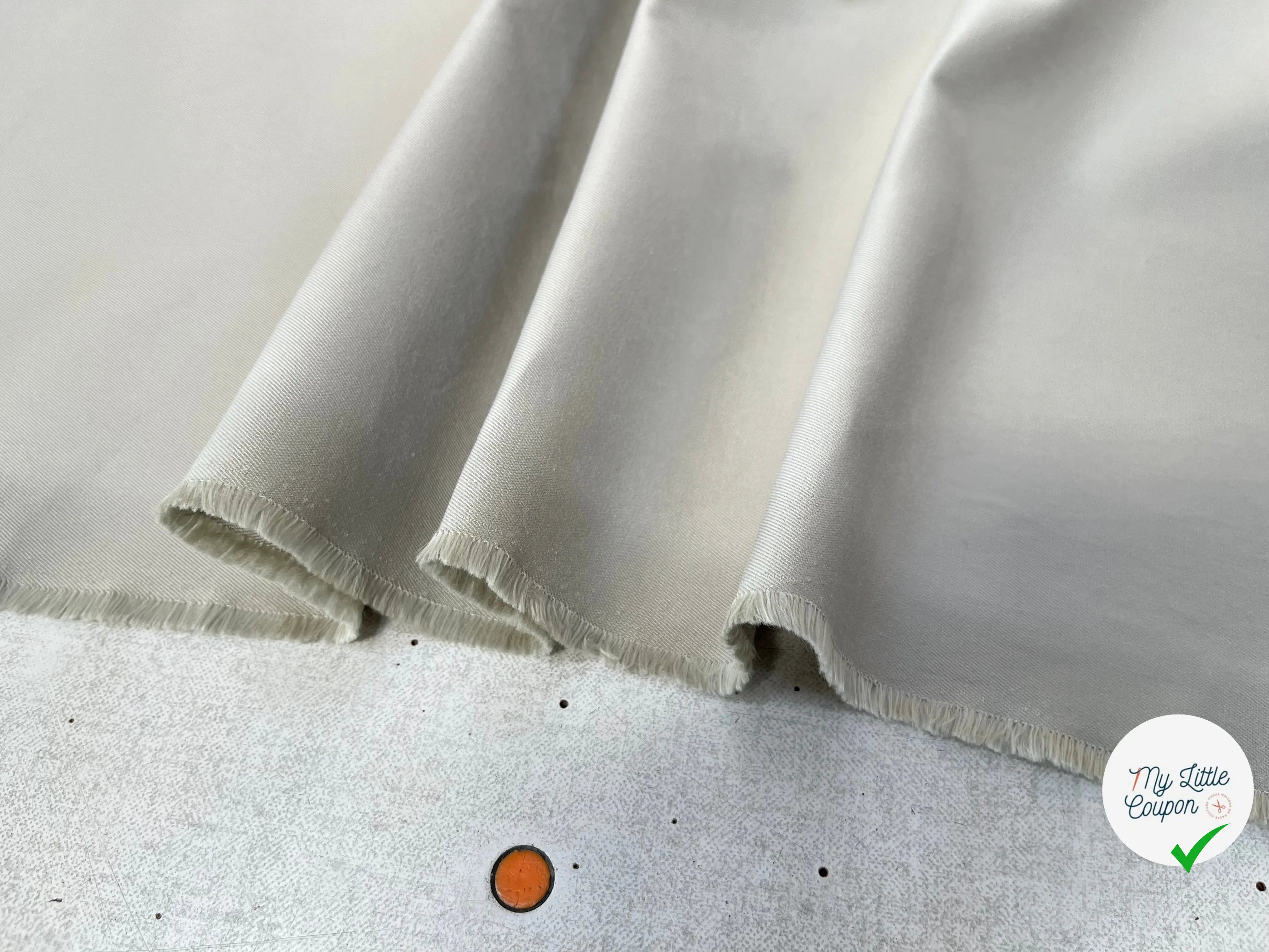 GABARDINE FINEMENT SERGÉE HUITRE - My Little Coupon