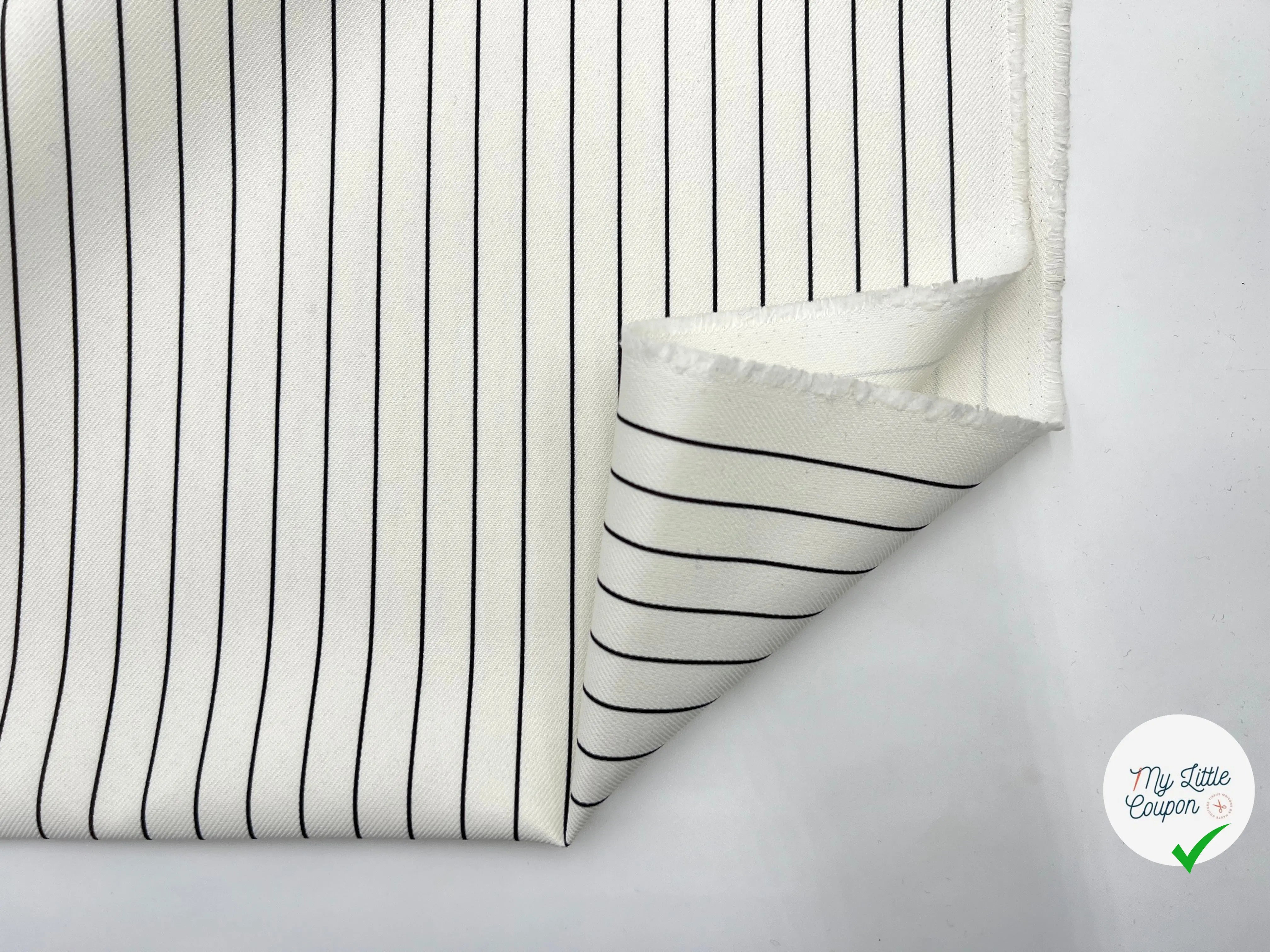 GABARDINE FINES RAYURES NOIRES ÉLÉGANT - My Little Coupon - tissu - coudre