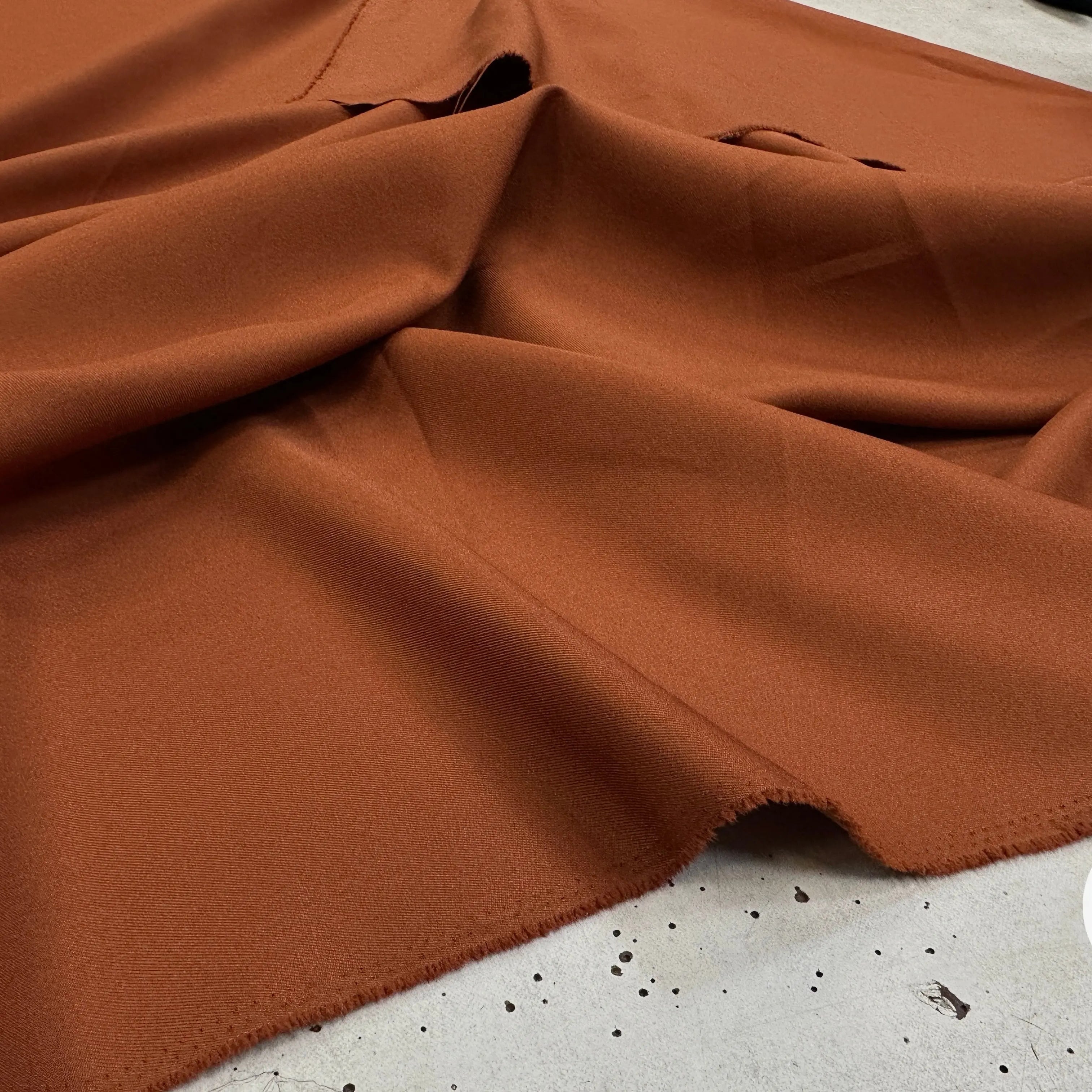 GABARDINE FLUIDE MARRON ROUX QUALITÉ COUTURE - My Little Coupon