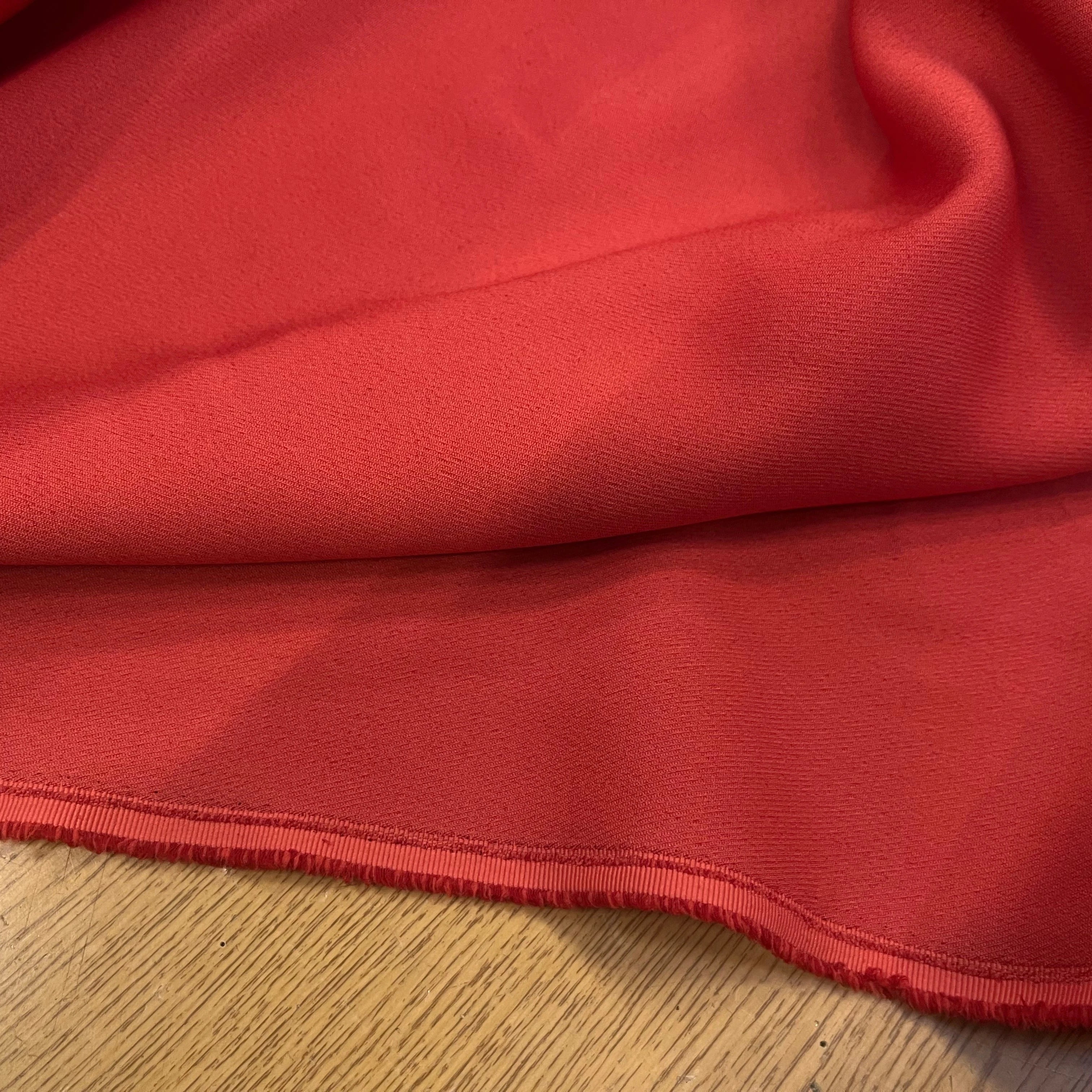 GABARDINE LÈGEREMENT STRIÉE POLYESTER COULEUR POPPY - My Little Coupon