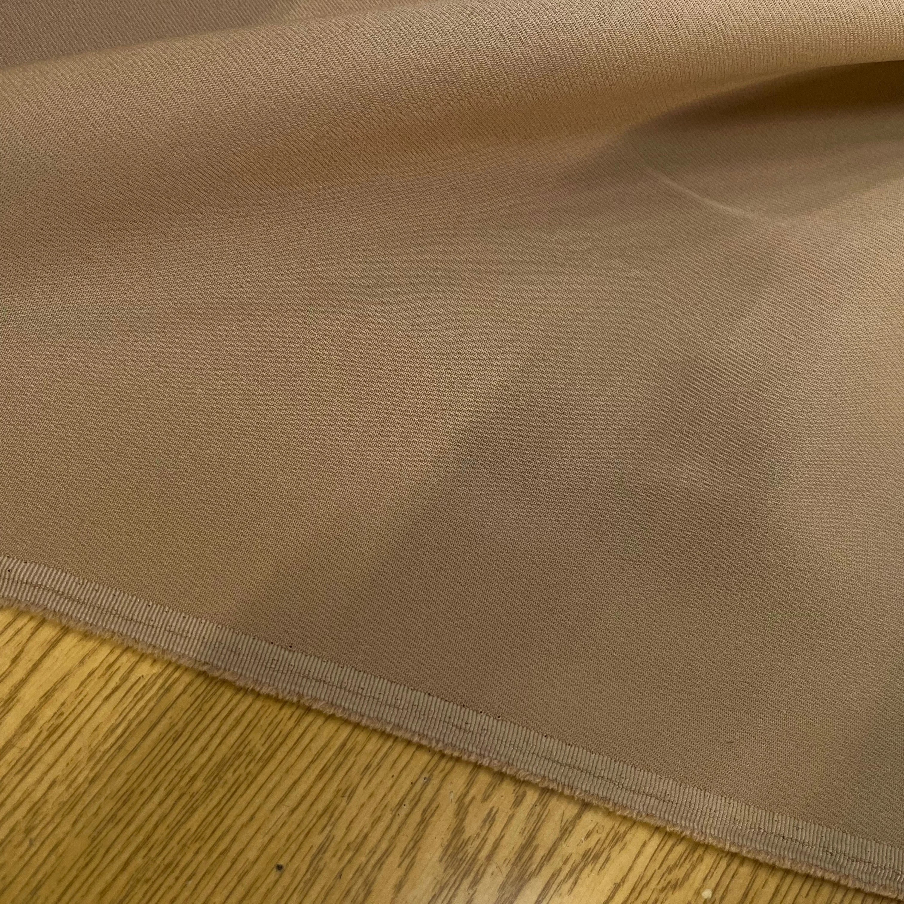 GABARDINE LEGÈREMENT STRIÉE SOUPLE POLYESTER BEIGE 130CM - My Little Coupon