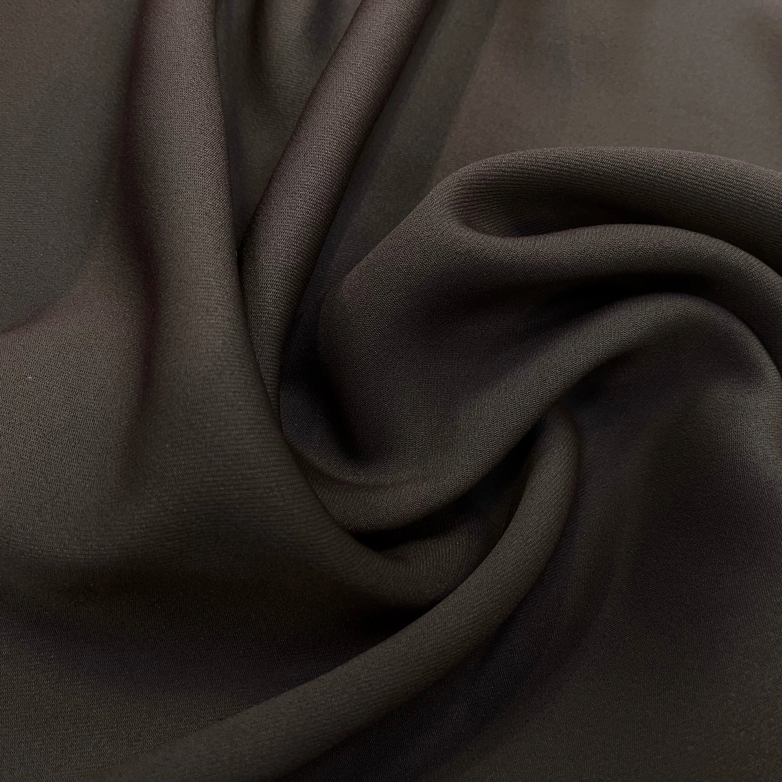 GABARDINE LEGÈREMENT STRIÉE SOUPLE POLYESTER CHOCOLAT FONCÉ 130CM - My Little Coupon