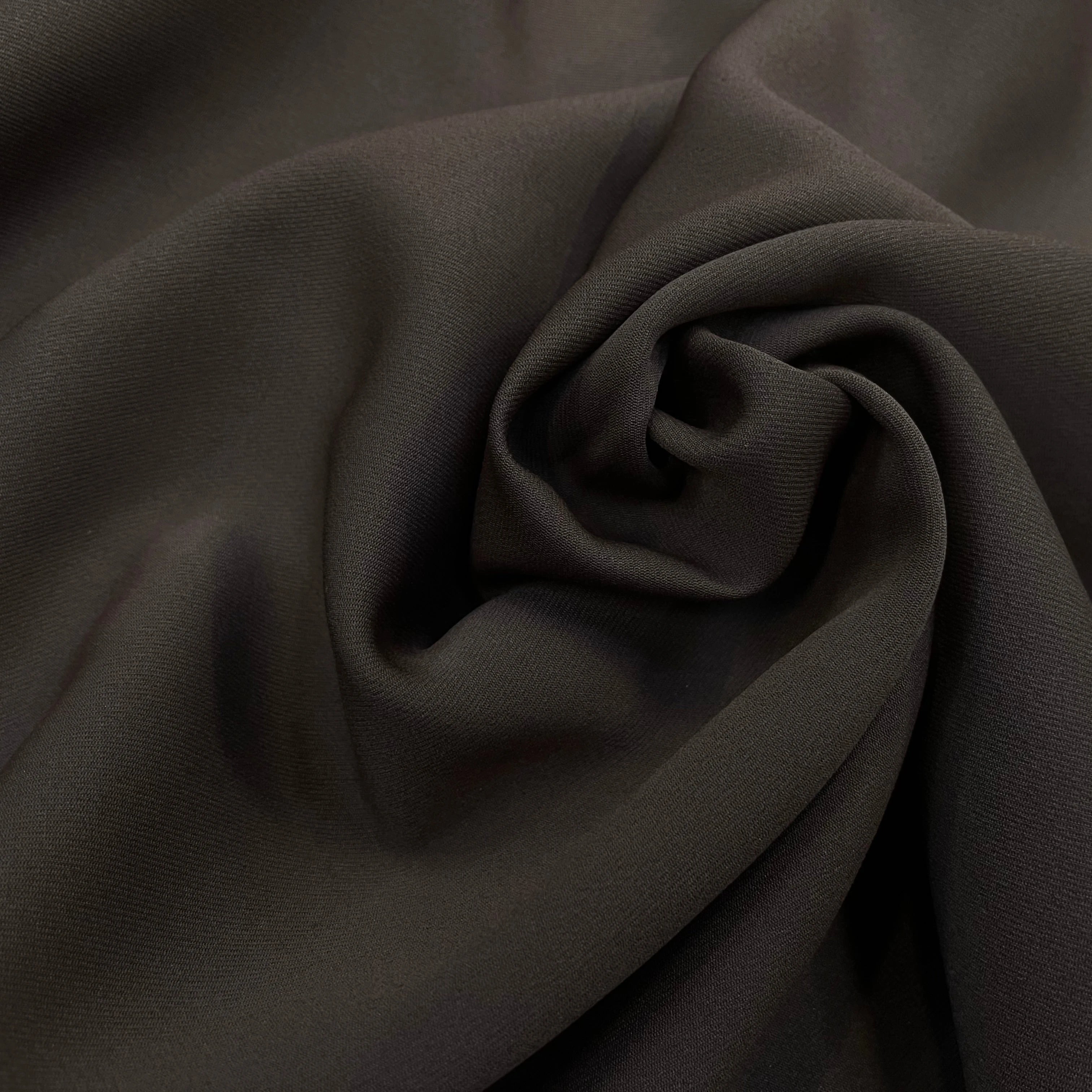 GABARDINE LEGÈREMENT STRIÉE SOUPLE POLYESTER CHOCOLAT FONCÉ 130CM - My Little Coupon