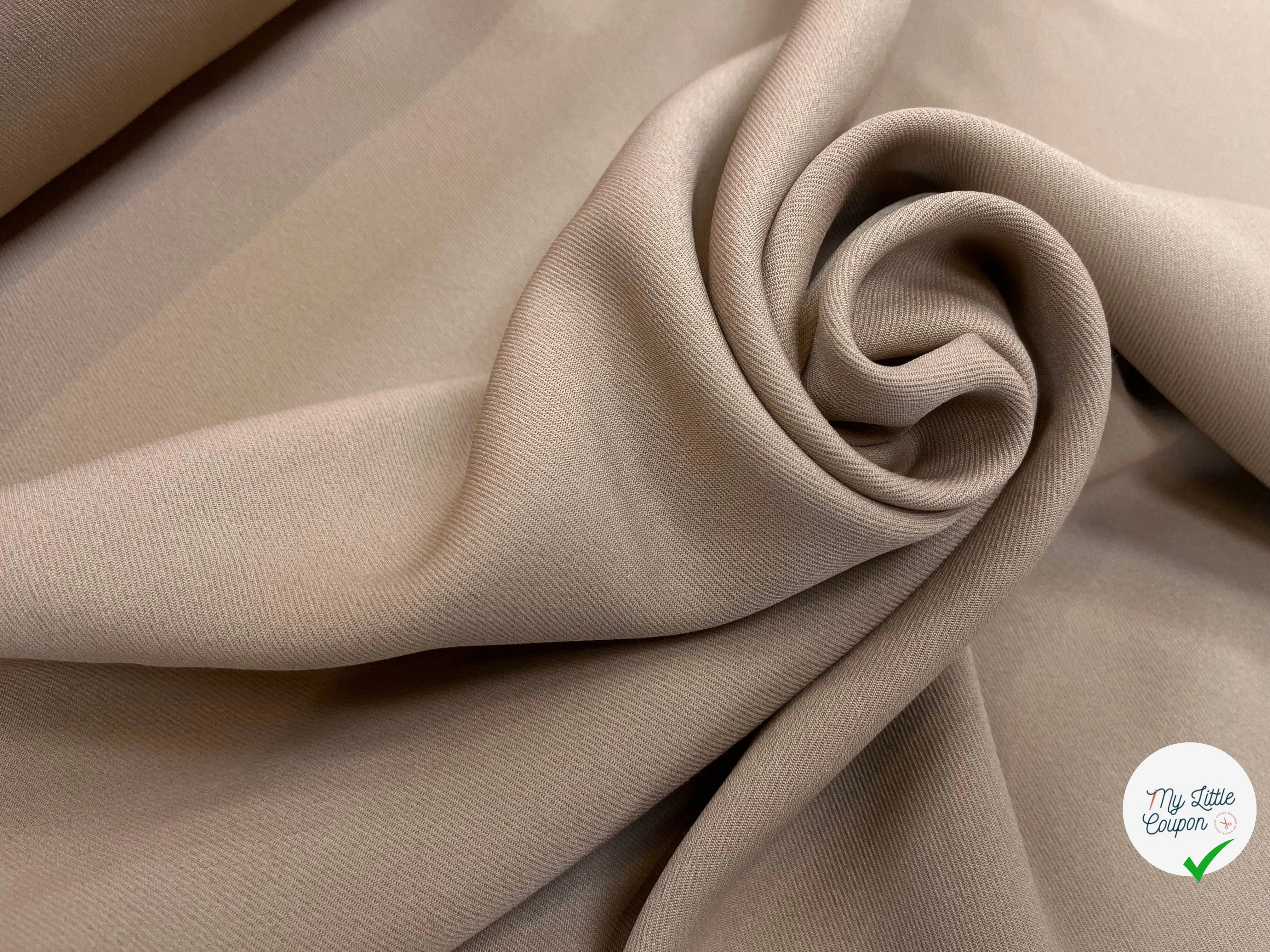 GABARDINE LEGÈREMENT STRIÉE SOUPLE POLYESTER MOCHA 130CM - My Little Coupon