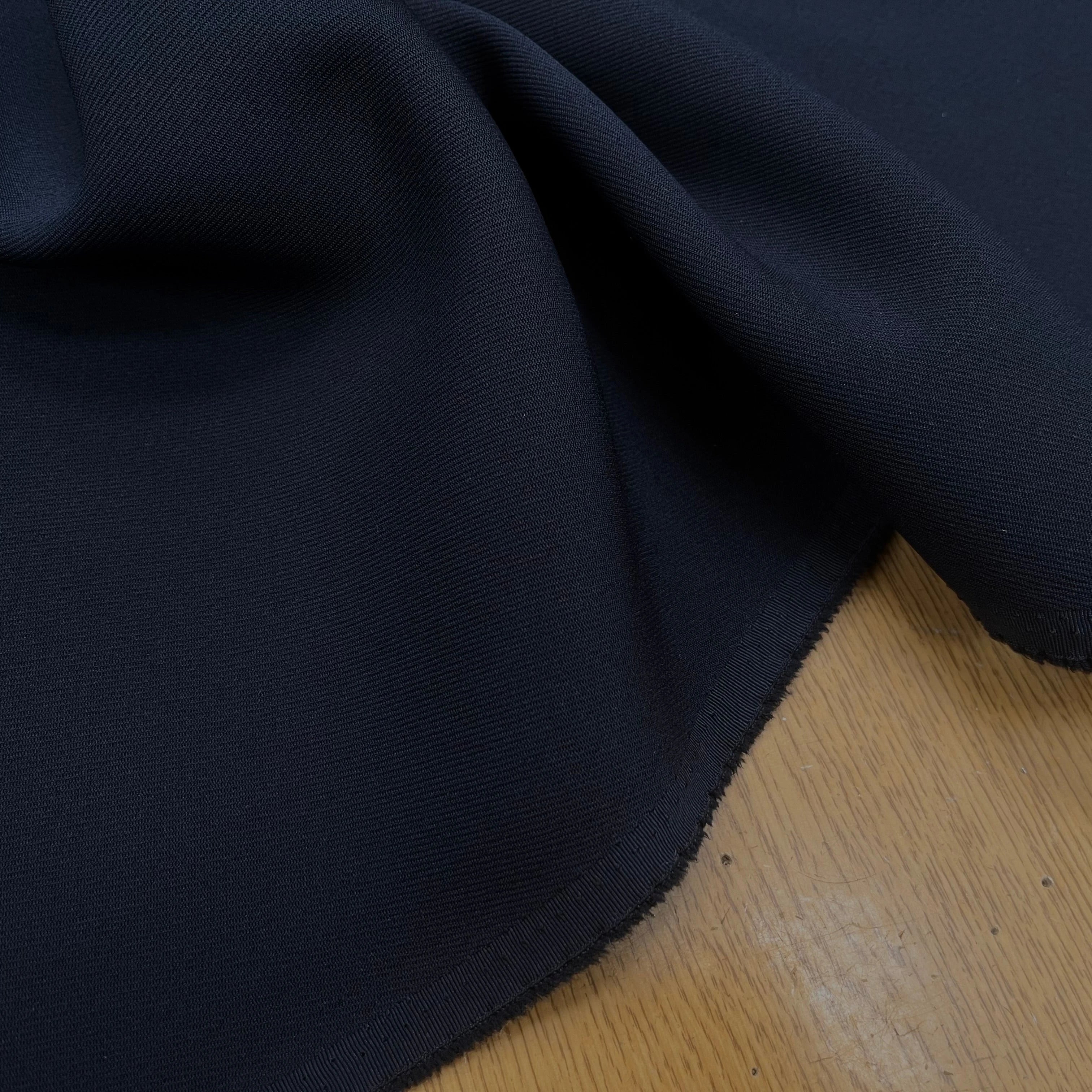 GABARDINE LEGÈREMENT STRIÉE SOUPLE POLYESTER OCÉAN BLUE 130CM - My Little Coupon