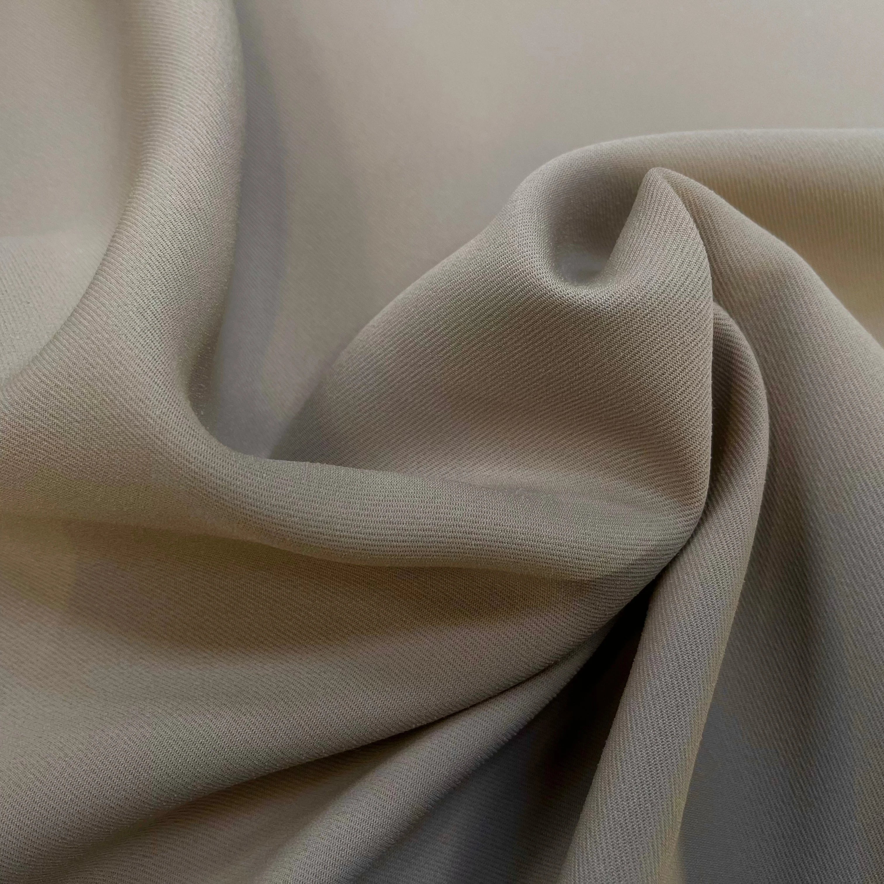 GABARDINE LOURDE POLYESTER 130CM STONE - My Little Coupon