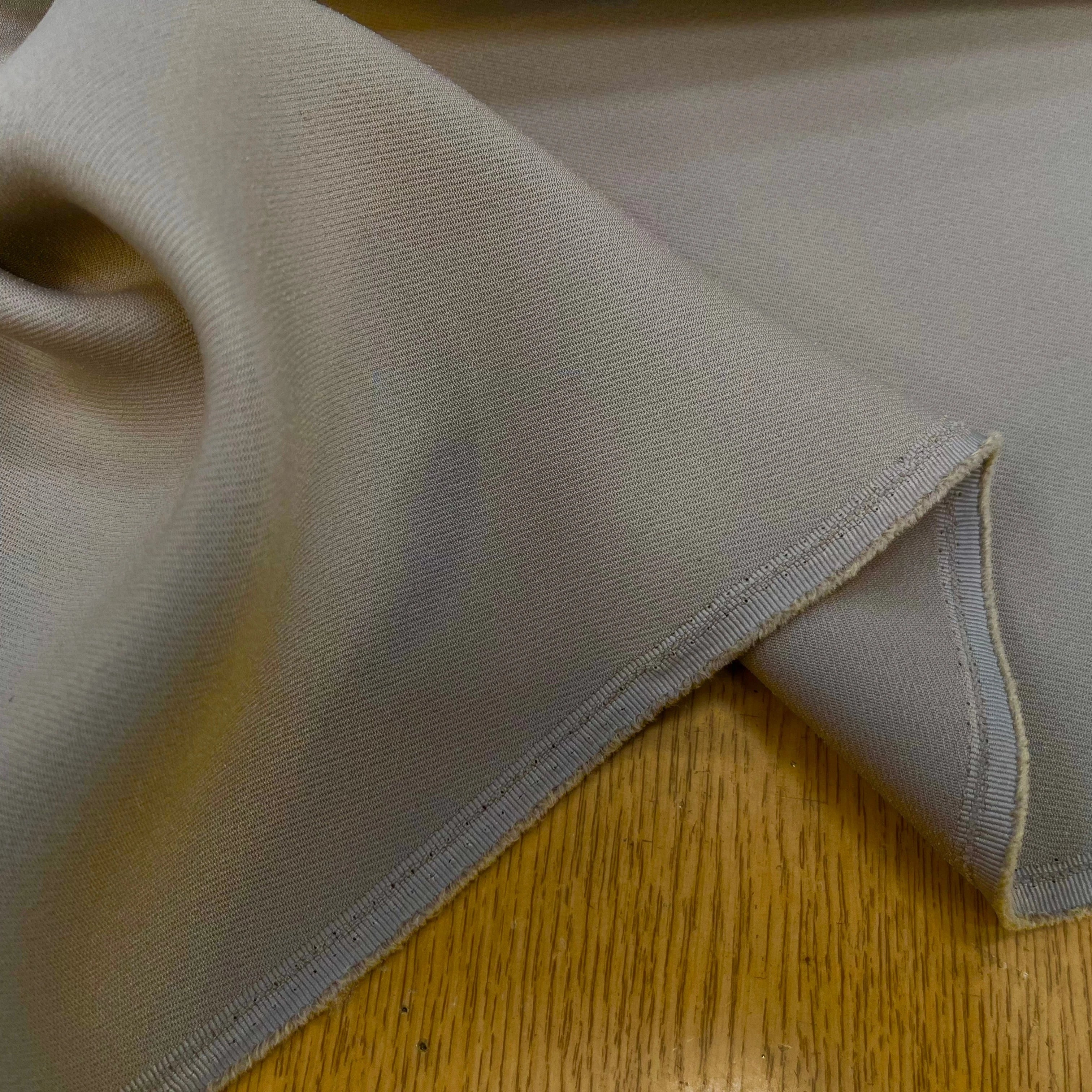 GABARDINE LOURDE POLYESTER 130CM STONE - My Little Coupon