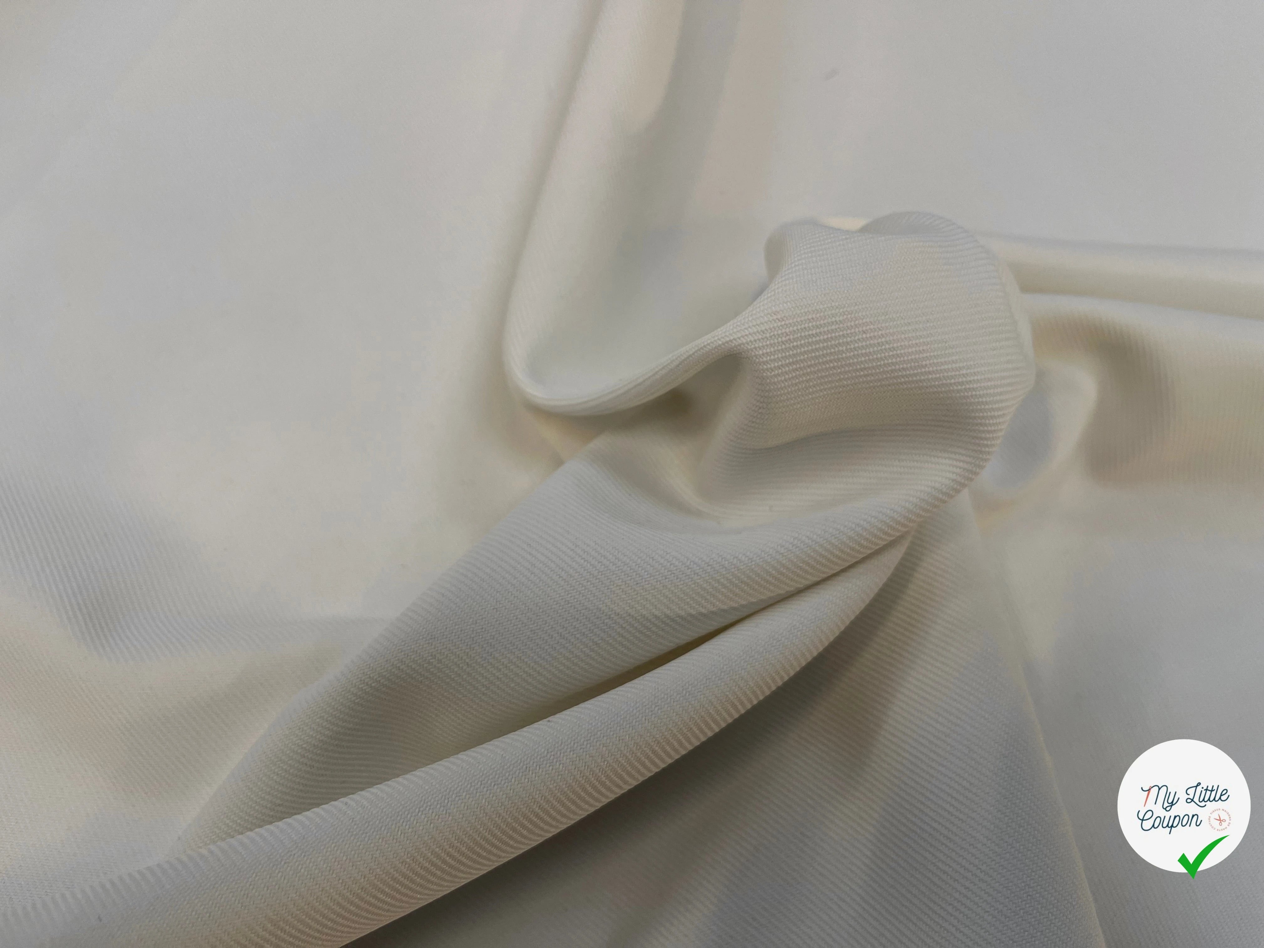 GABARDINE LOURDE POLYESTER BLANCHE LÉGÈREMENT CASSÉE 152CM - My Little Coupon