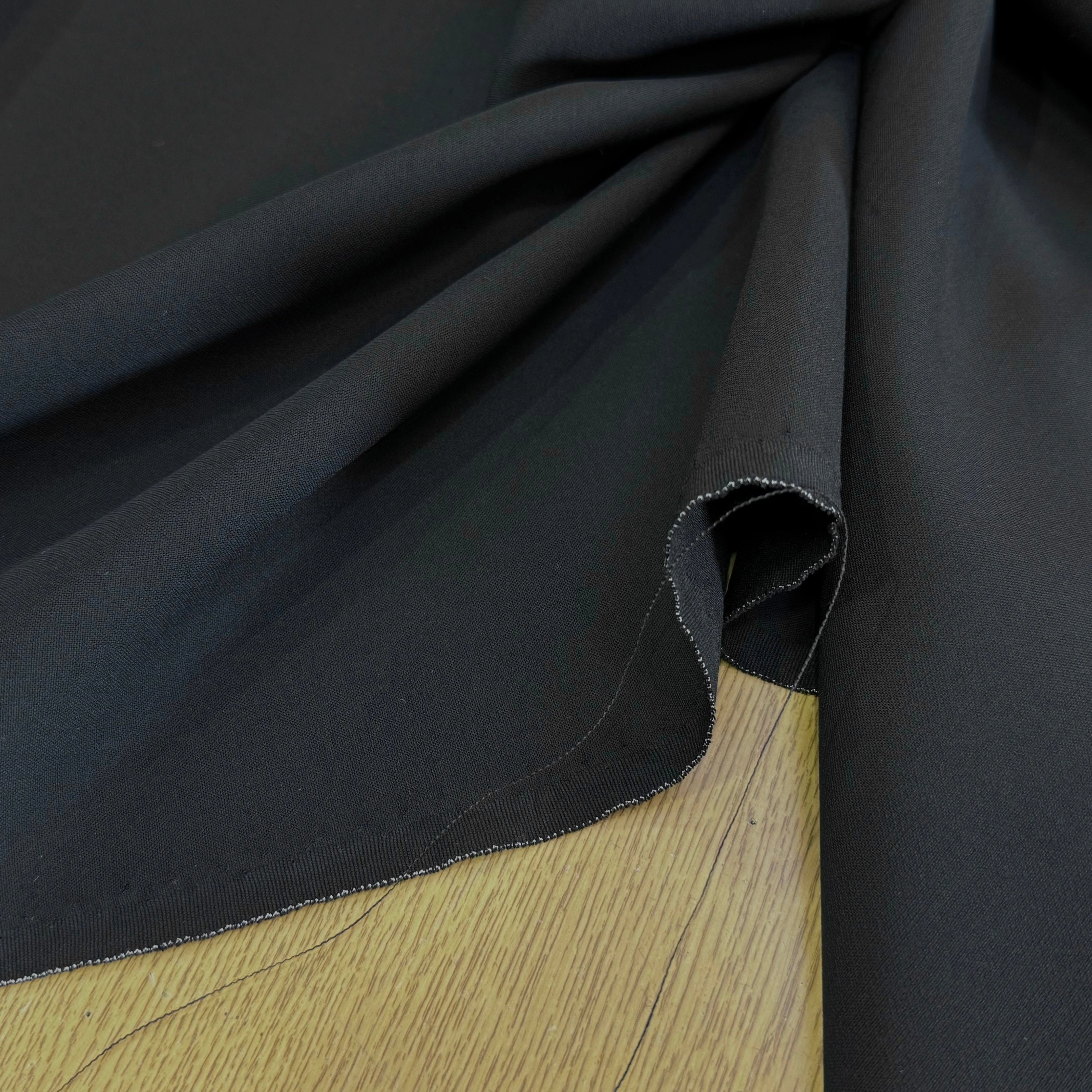 GABARDINE LOURDE POLYVISCOSE STRETCH BELLE TENUE NOIR 27% VI - My Little Coupon