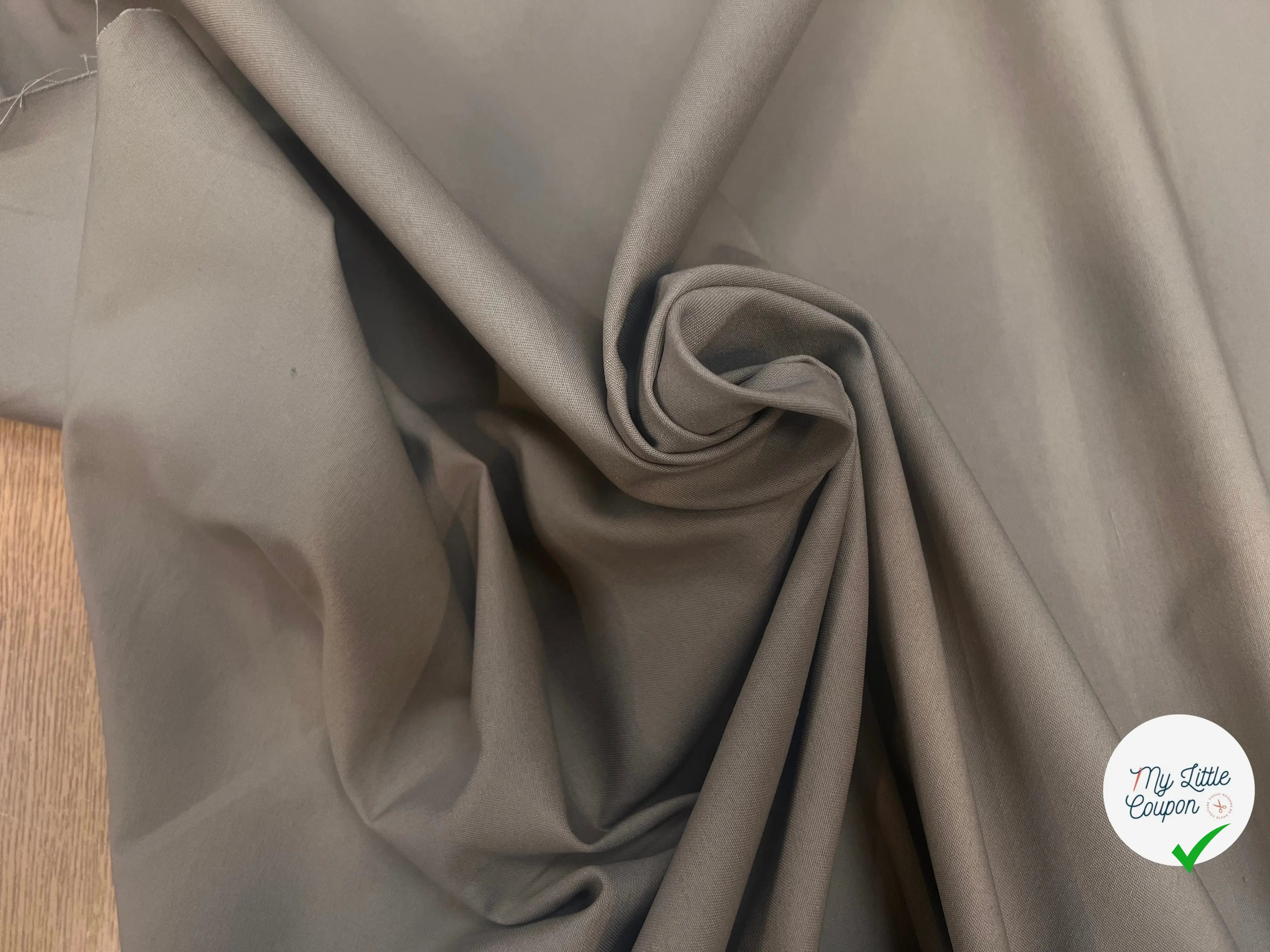 GABARDINE POLYESTER BEIGE FONCÉ CANON JAPON - My Little Coupon