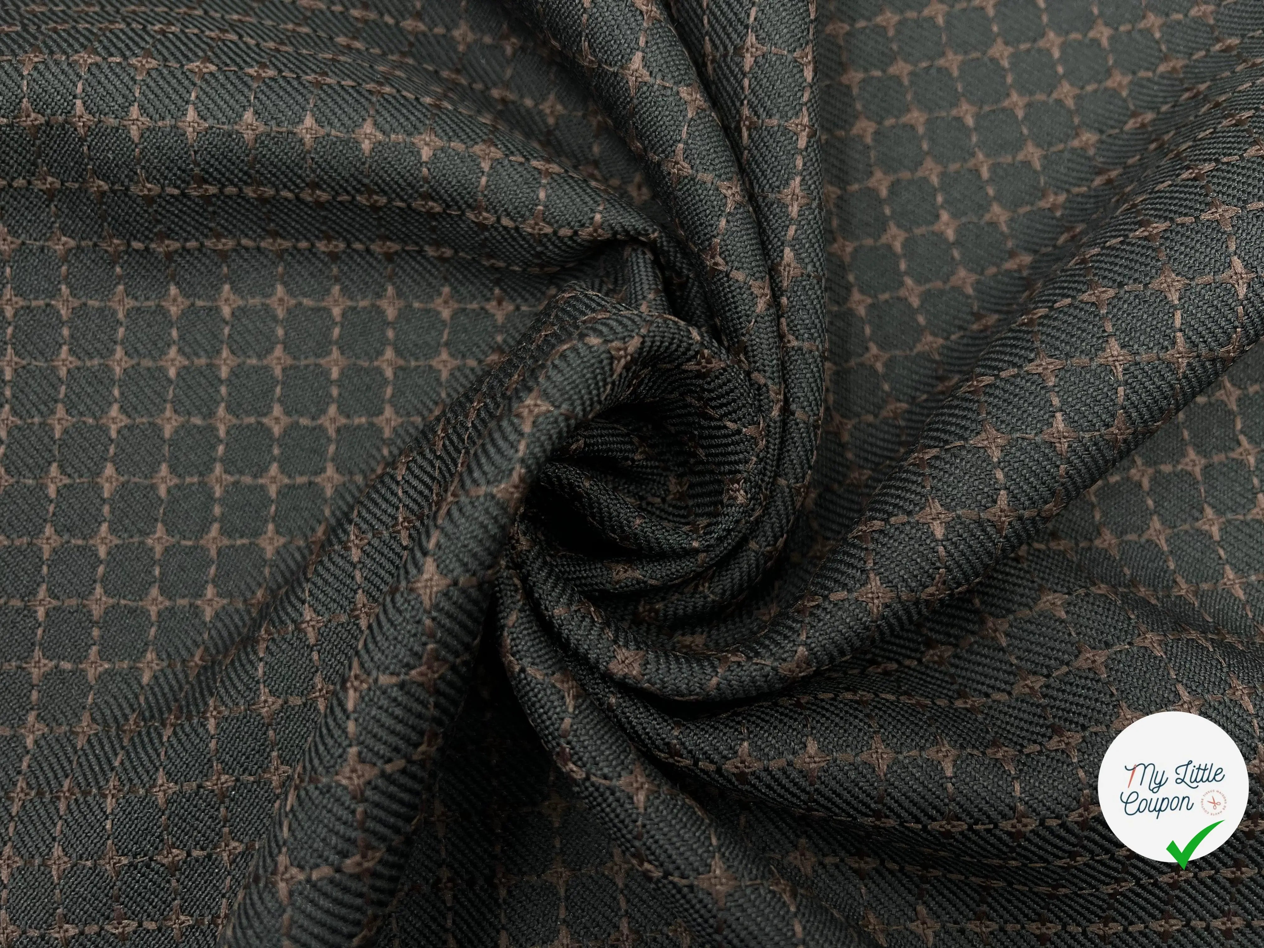 GABARDINE POLYESTER DRILL SURPIQUÉE DE CARREAUX - My Little Coupon - tissu - coudre