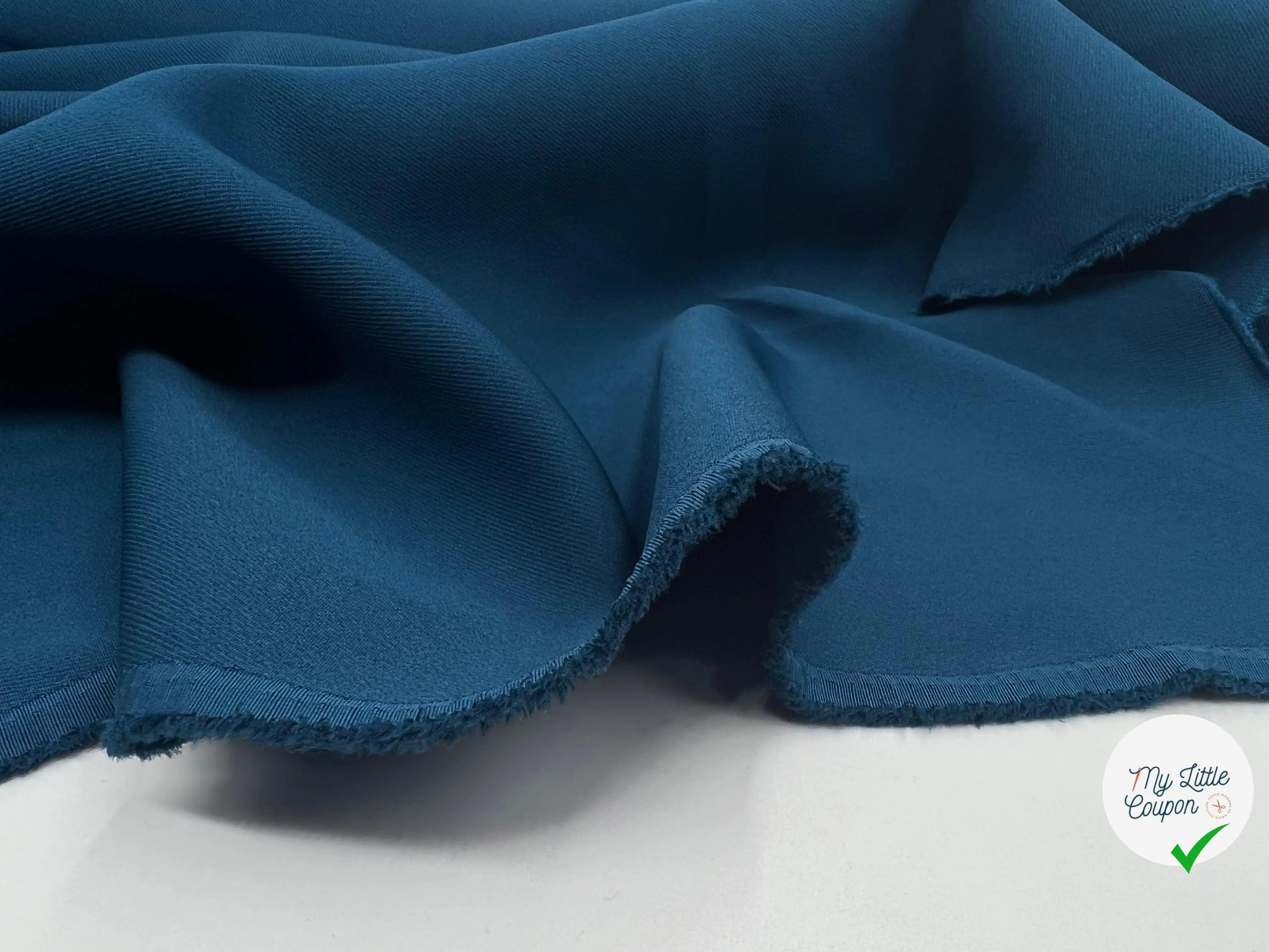 GABARDINE POLYESTER QUALITÉ JAPON BLEU PÉTROLE - My Little Coupon - tissu - coudre