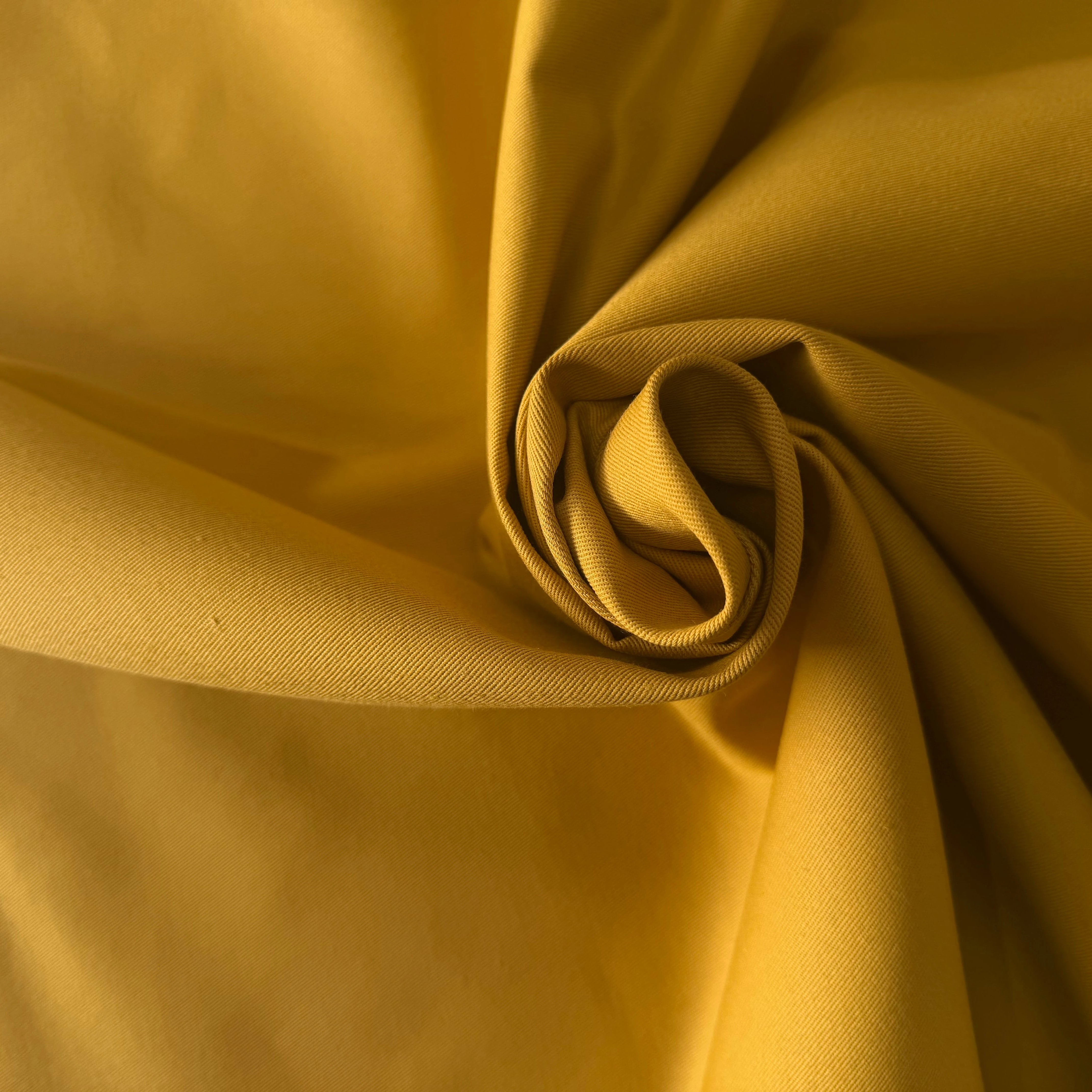 GABARDINE SERGÉE 100% COTON MOUTARDE 841 150 CM - My Little Coupon