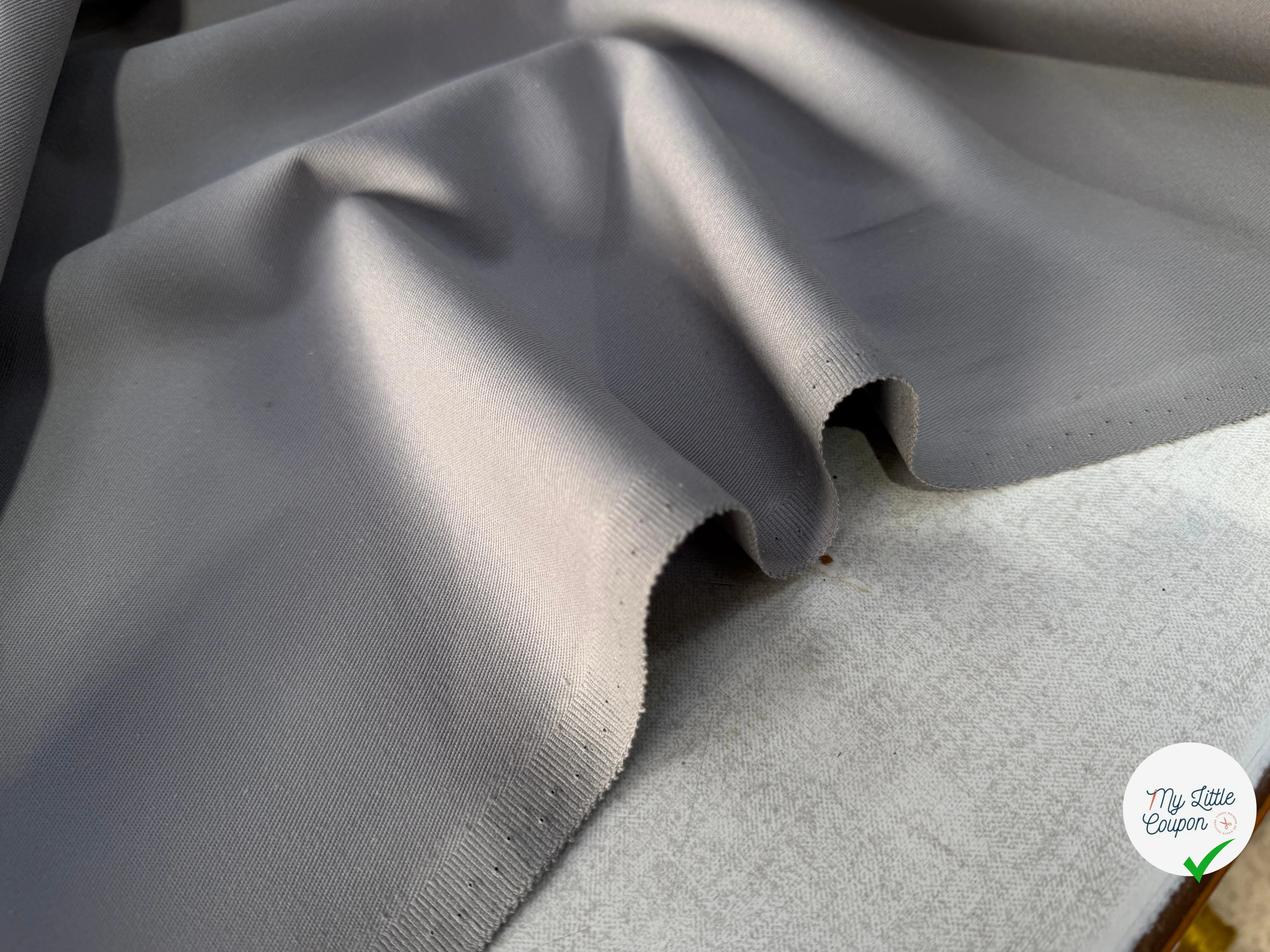 GABARDINE SERGÉE 100% COTON SOURIS 839 150 CM - My Little Coupon