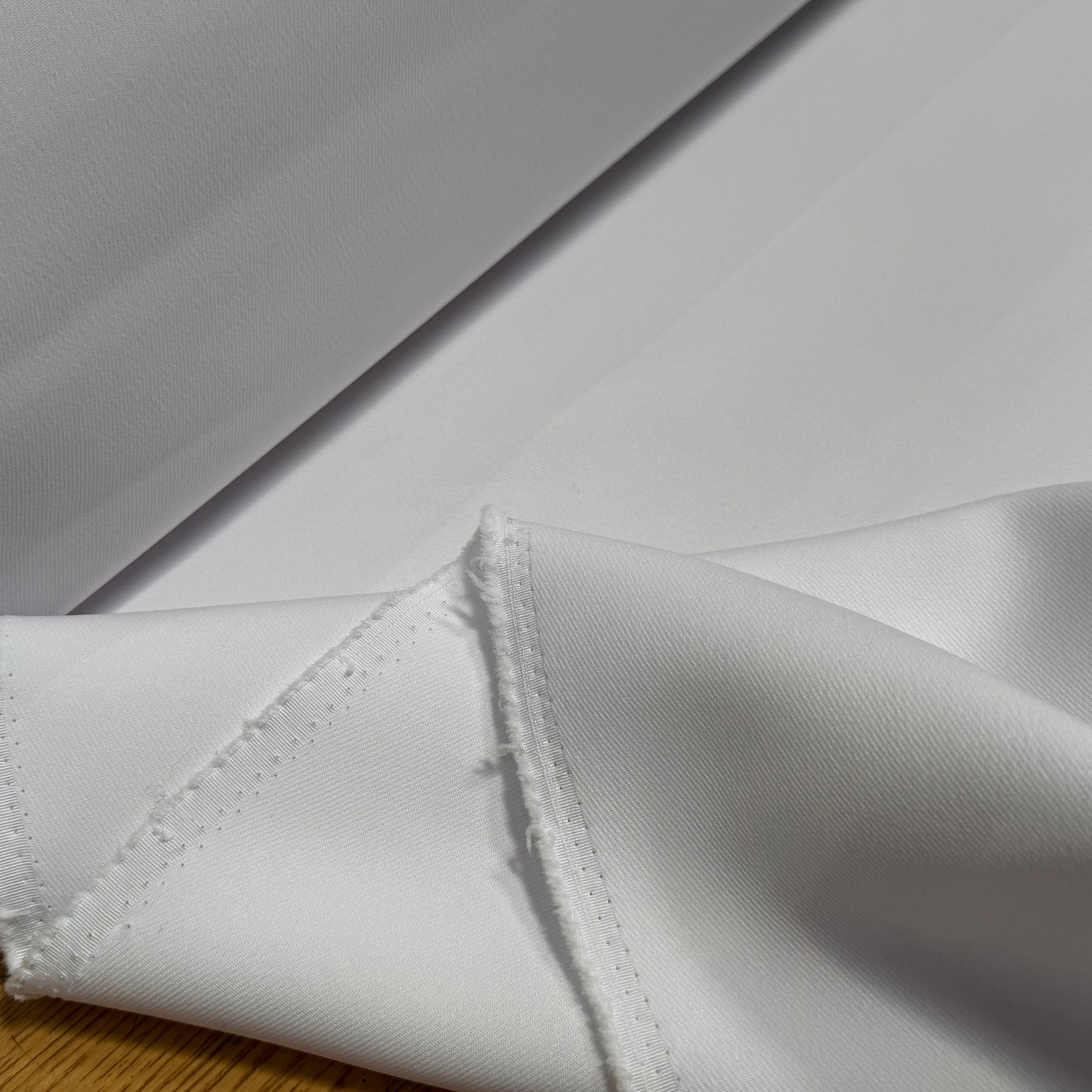 GABARDINE SOUPLE SERGÉE STRETCH BEAU TOMBÉ MIST JAPAN - My Little Coupon