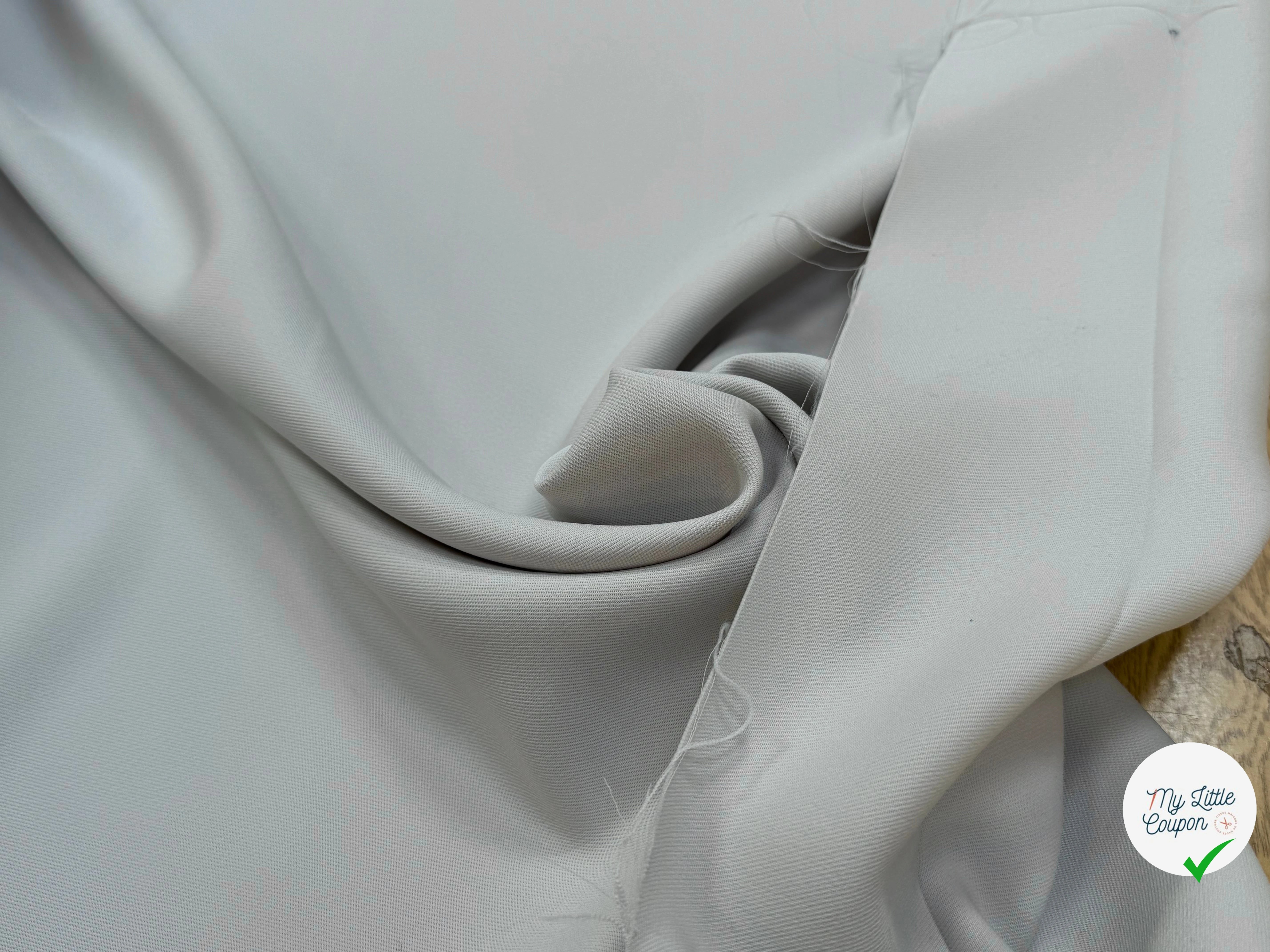GABARDINE SOUPLE SERGÉE STRETCH BEAU TOMBÉ SABLE - My Little Coupon