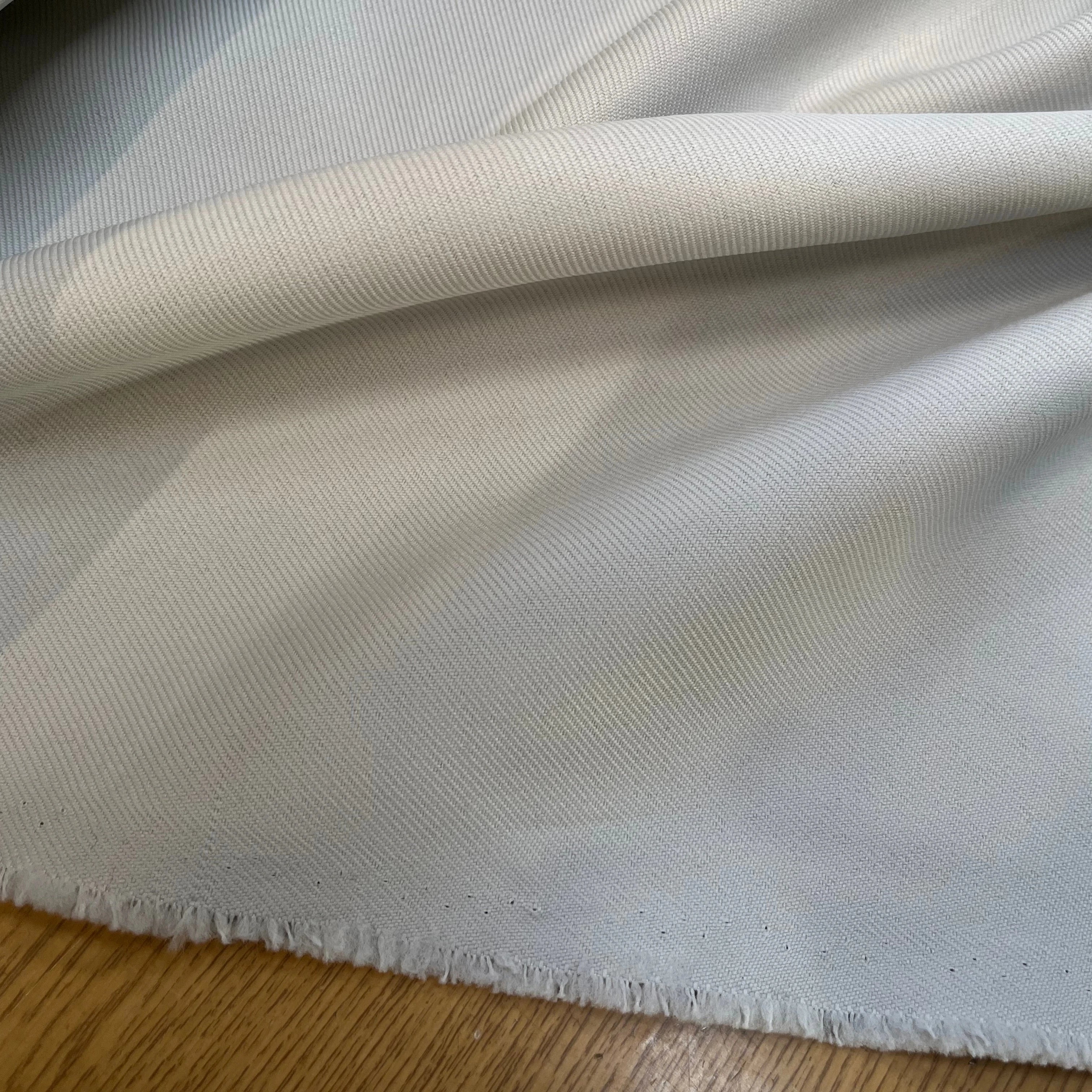 GABARDINE STRIÉE POLYESTER CLOUD GREY - My Little Coupon