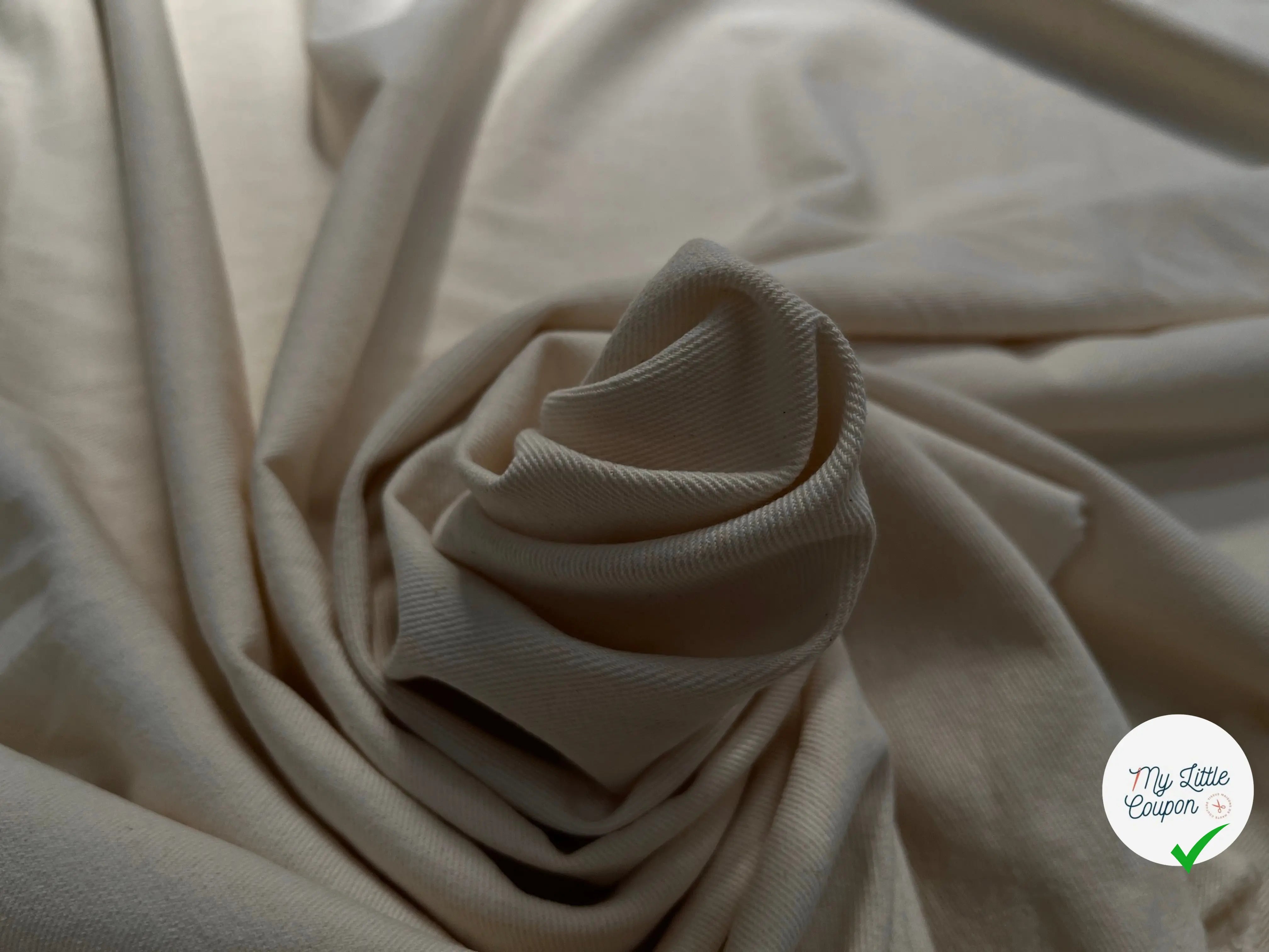 GABARDINE SWEAT EFFET TECHNIQUE STRECH BLANC CASSÉ - My Little Coupon