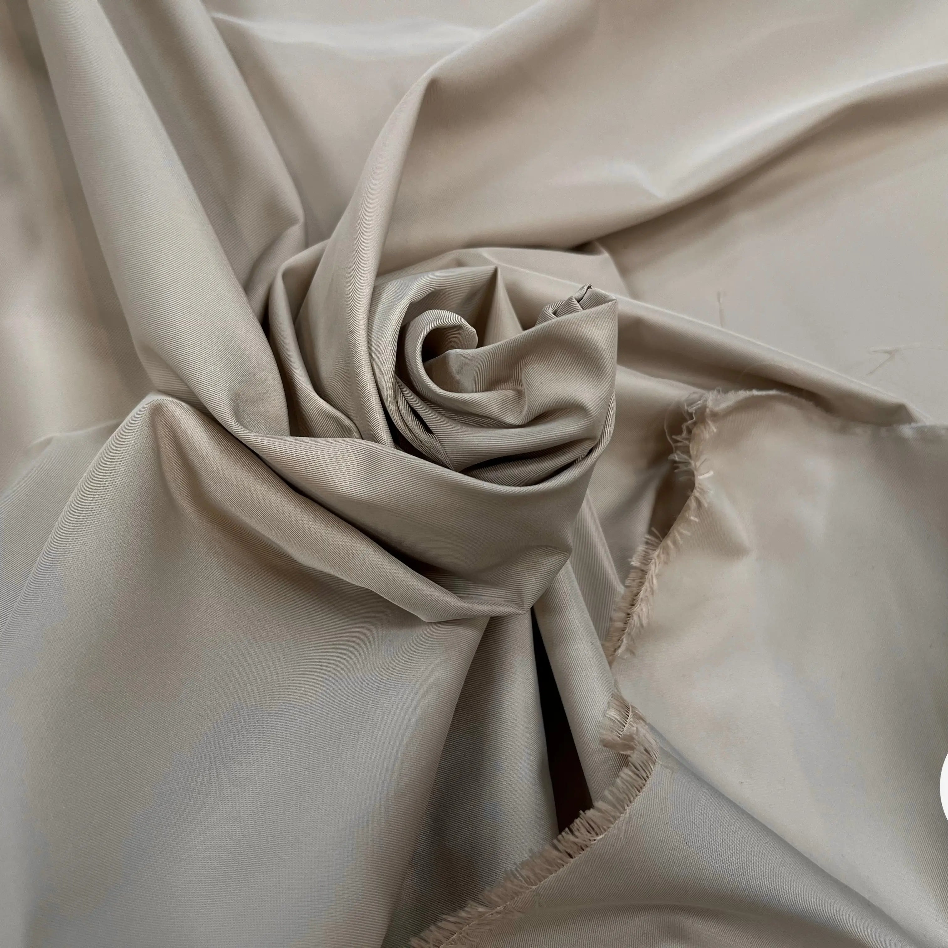 GABARDINE TECHNIQUE SOIE POLYAMIDE UNI BEIGE - My Little Coupon